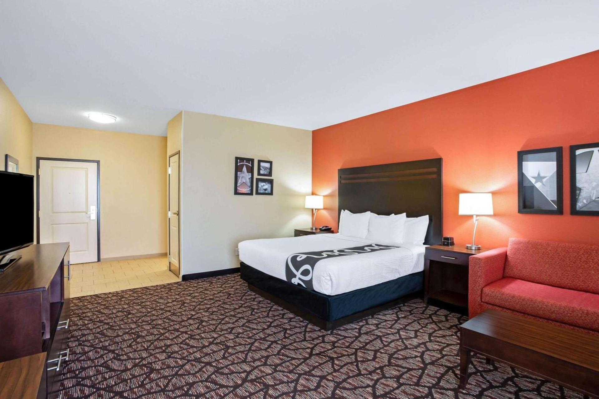 La Quinta by Wyndham Pecos photo 16