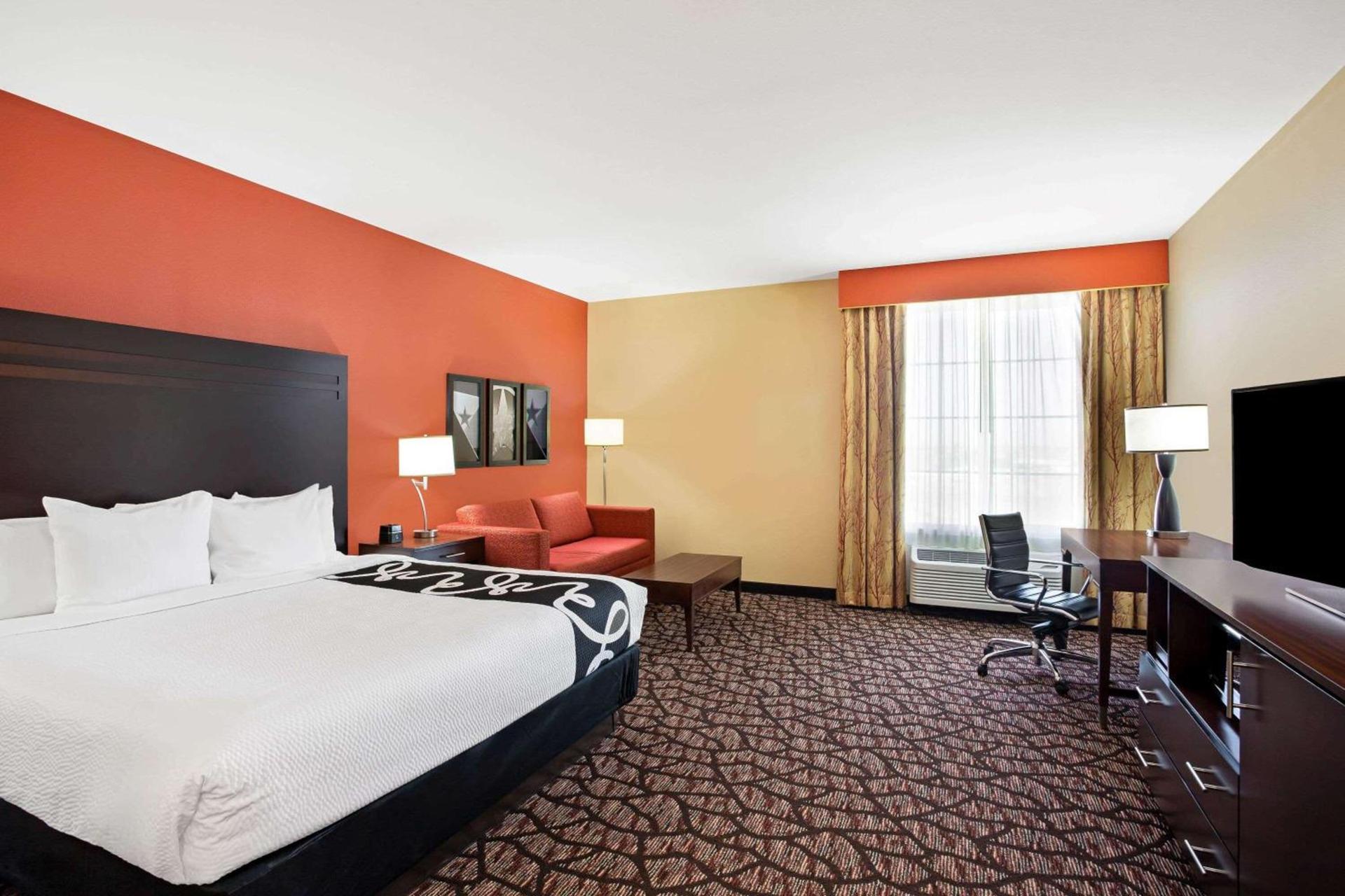 La Quinta by Wyndham Pecos photo 18