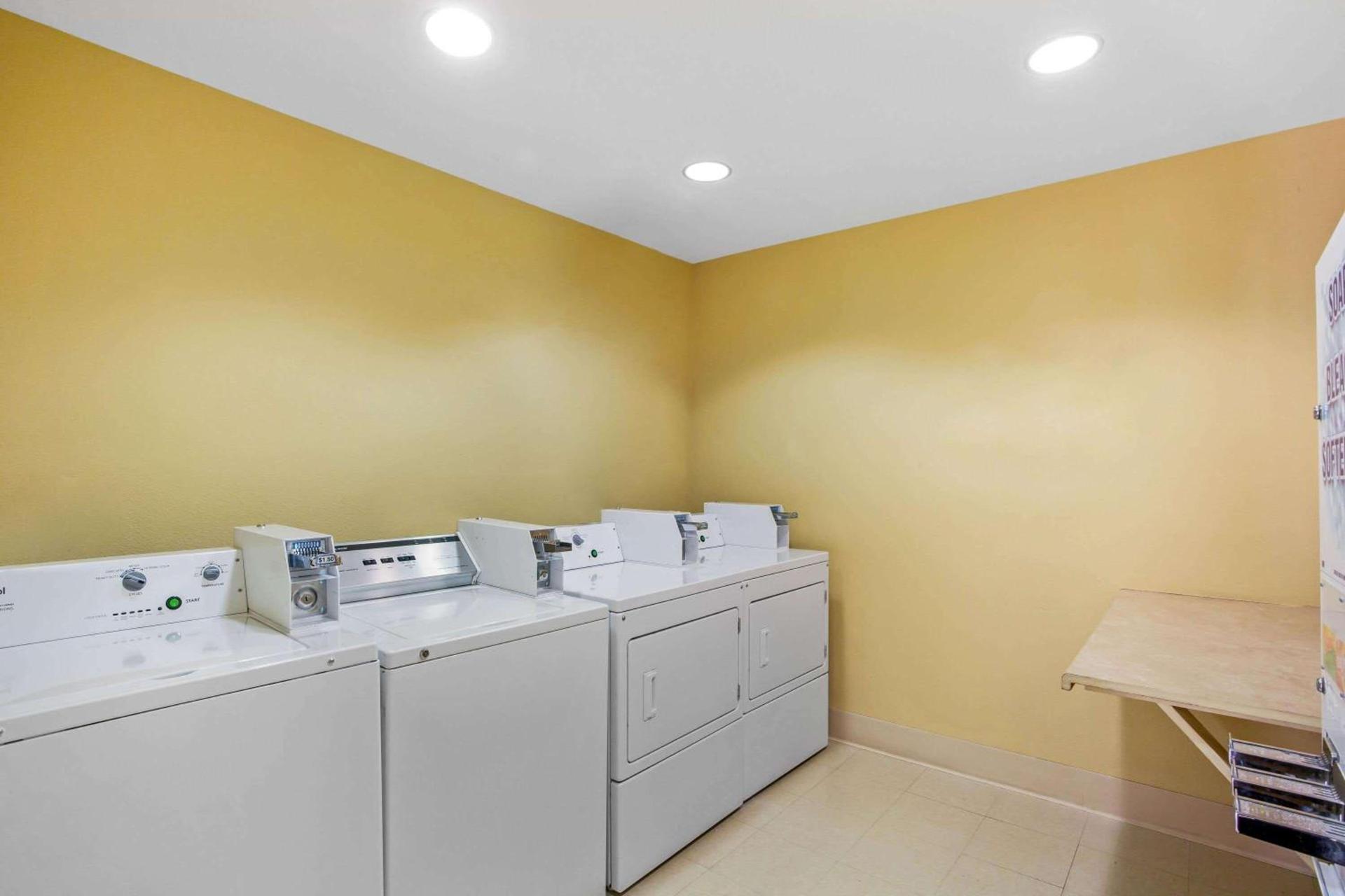 La Quinta by Wyndham Pecos photo 29