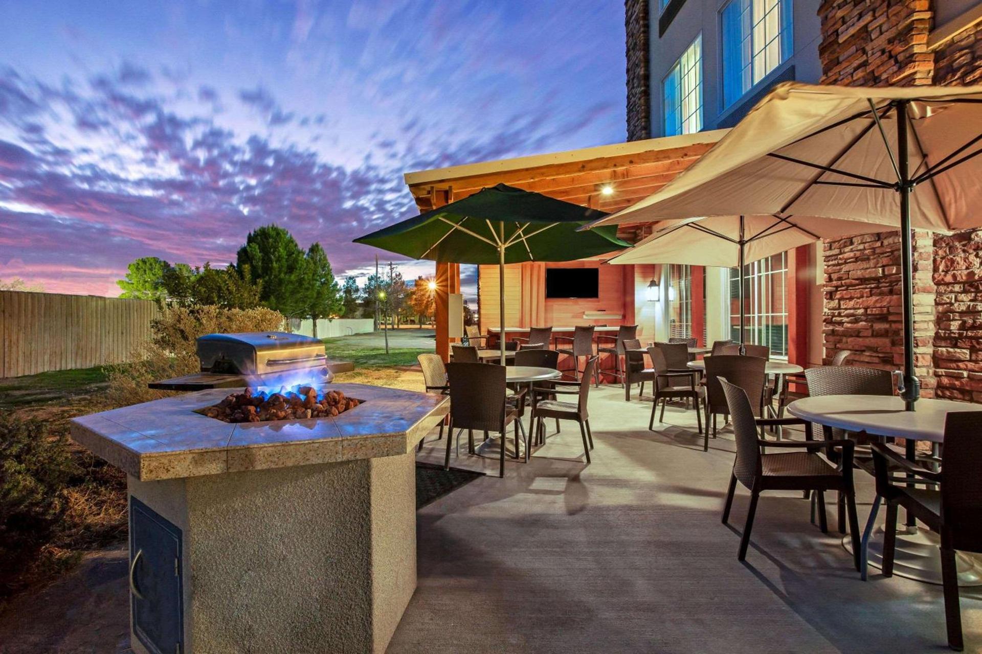 La Quinta by Wyndham Pecos photo 30
