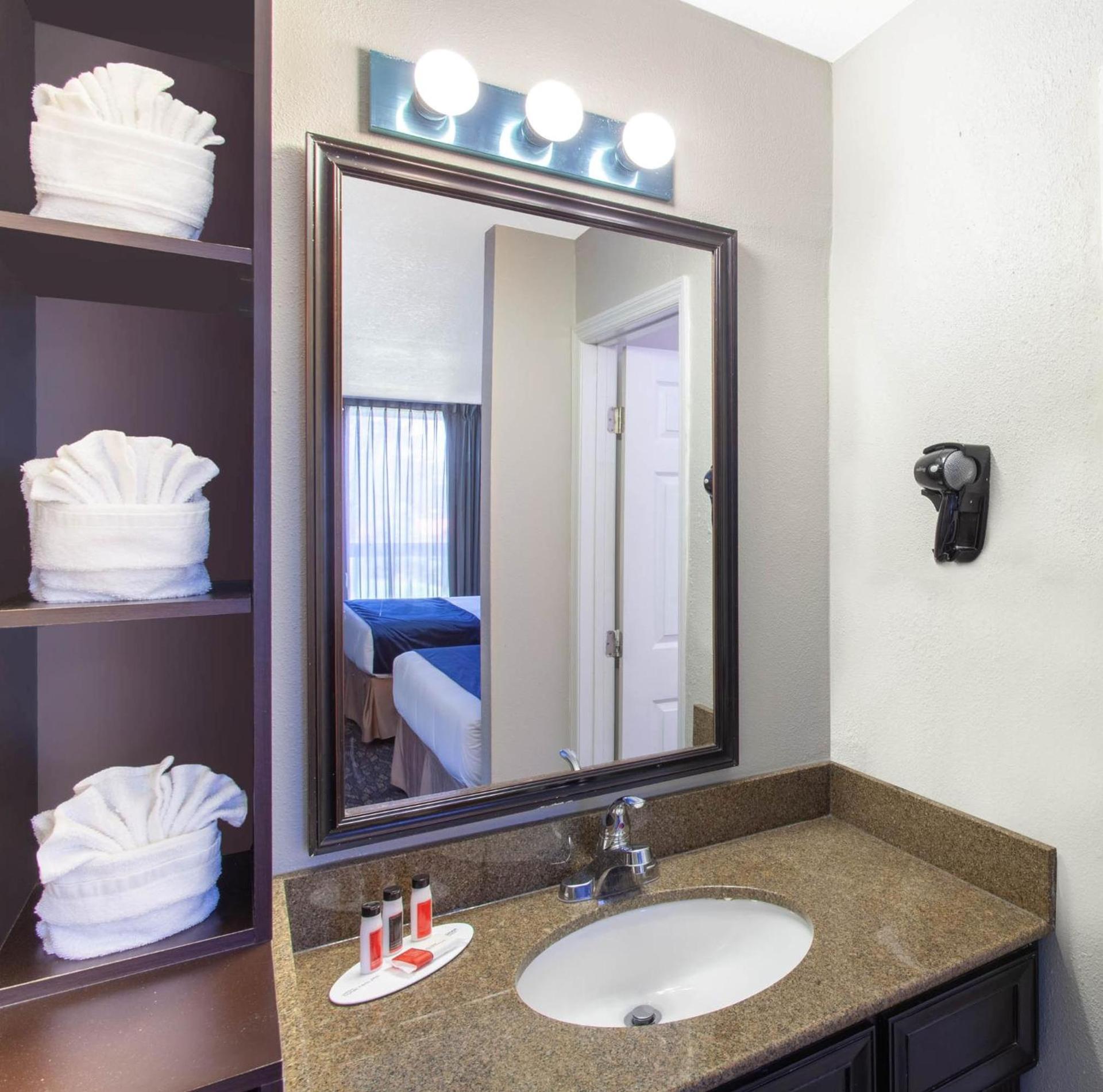 Grand Hotel Orlando at Universal Blvd - Shuttle to Theme Parks photo 34