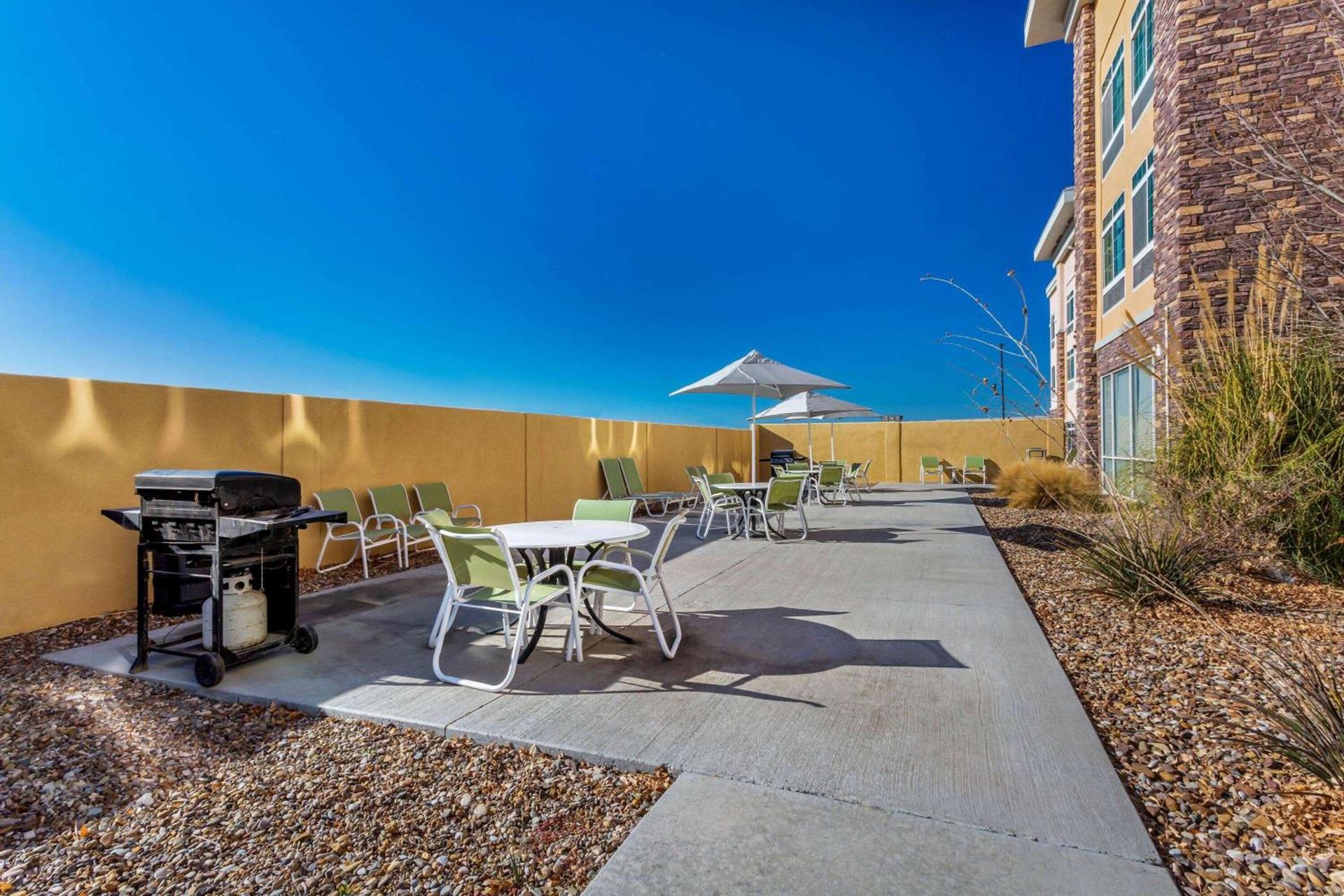La Quinta by Wyndham Monahans photo 29