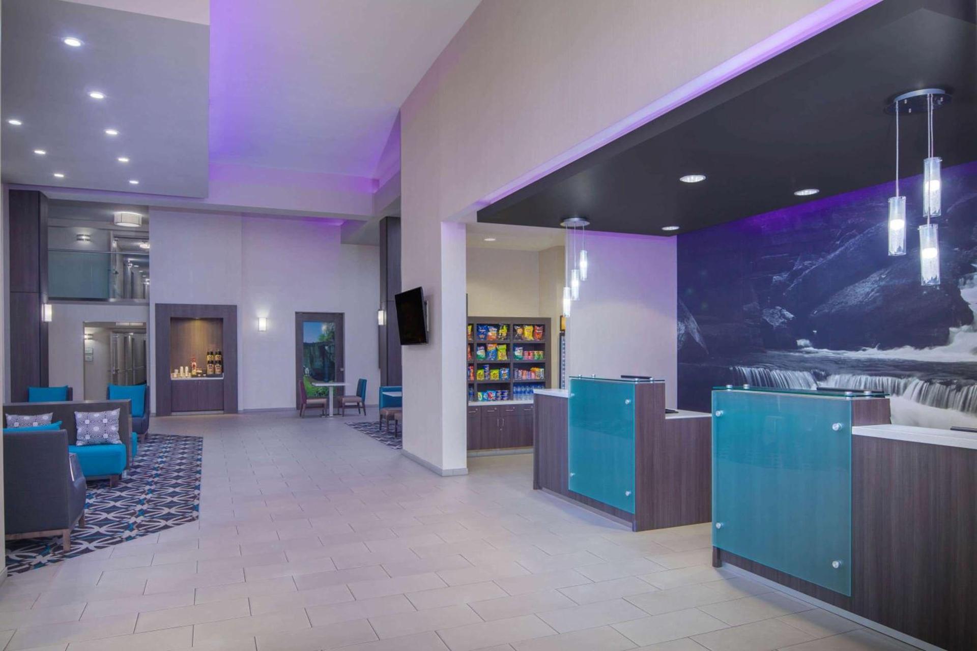 La Quinta by Wyndham Chattanooga - East Ridge photo 5