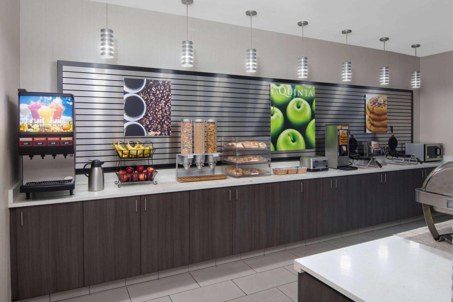 La Quinta by Wyndham Chattanooga - East Ridge photo 35