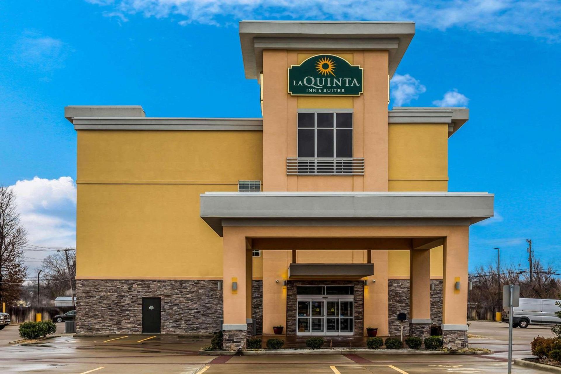 Comfort Inn & Suites photo 51