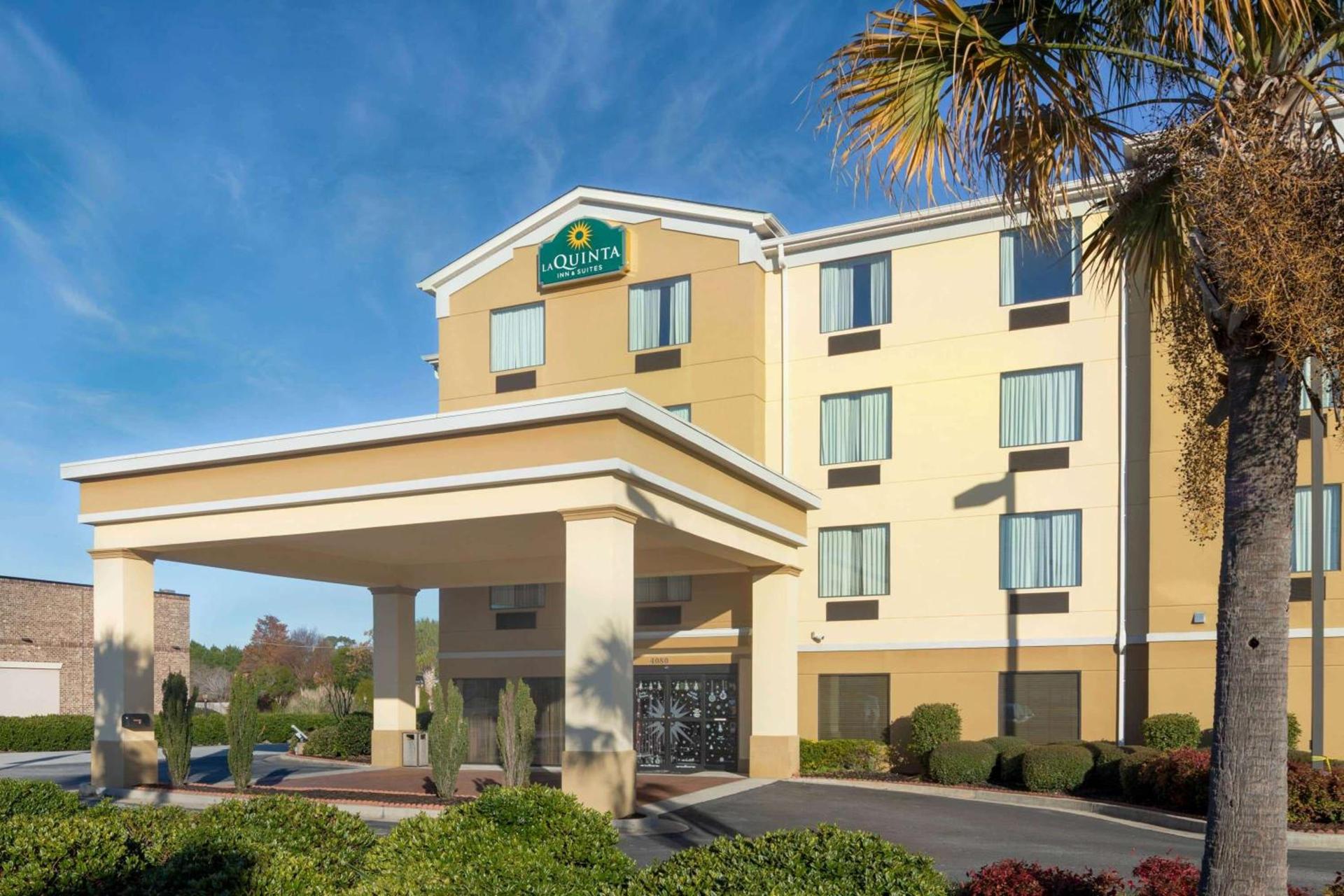 La Quinta by Wyndham Warner Robins - Robins AFB photo 2