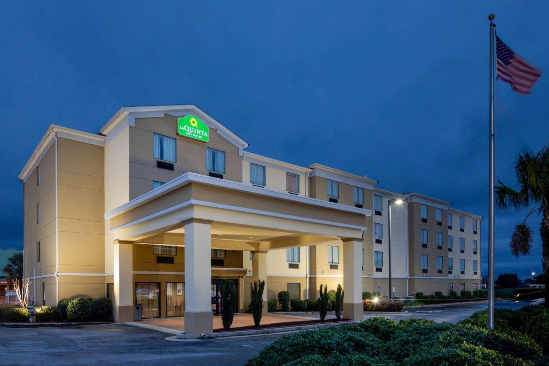 La Quinta by Wyndham Warner Robins - Robins AFB photo 4