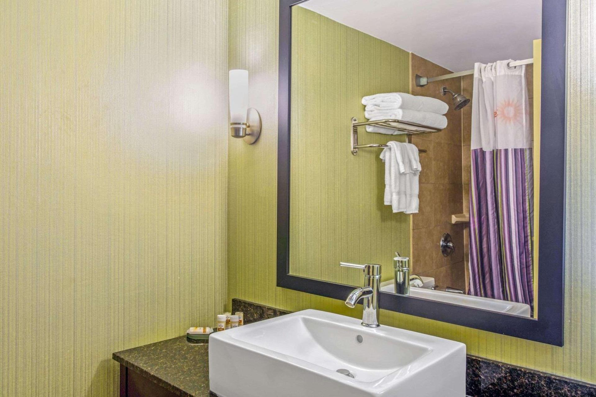 DoubleTree by Hilton Salisbury photo 13