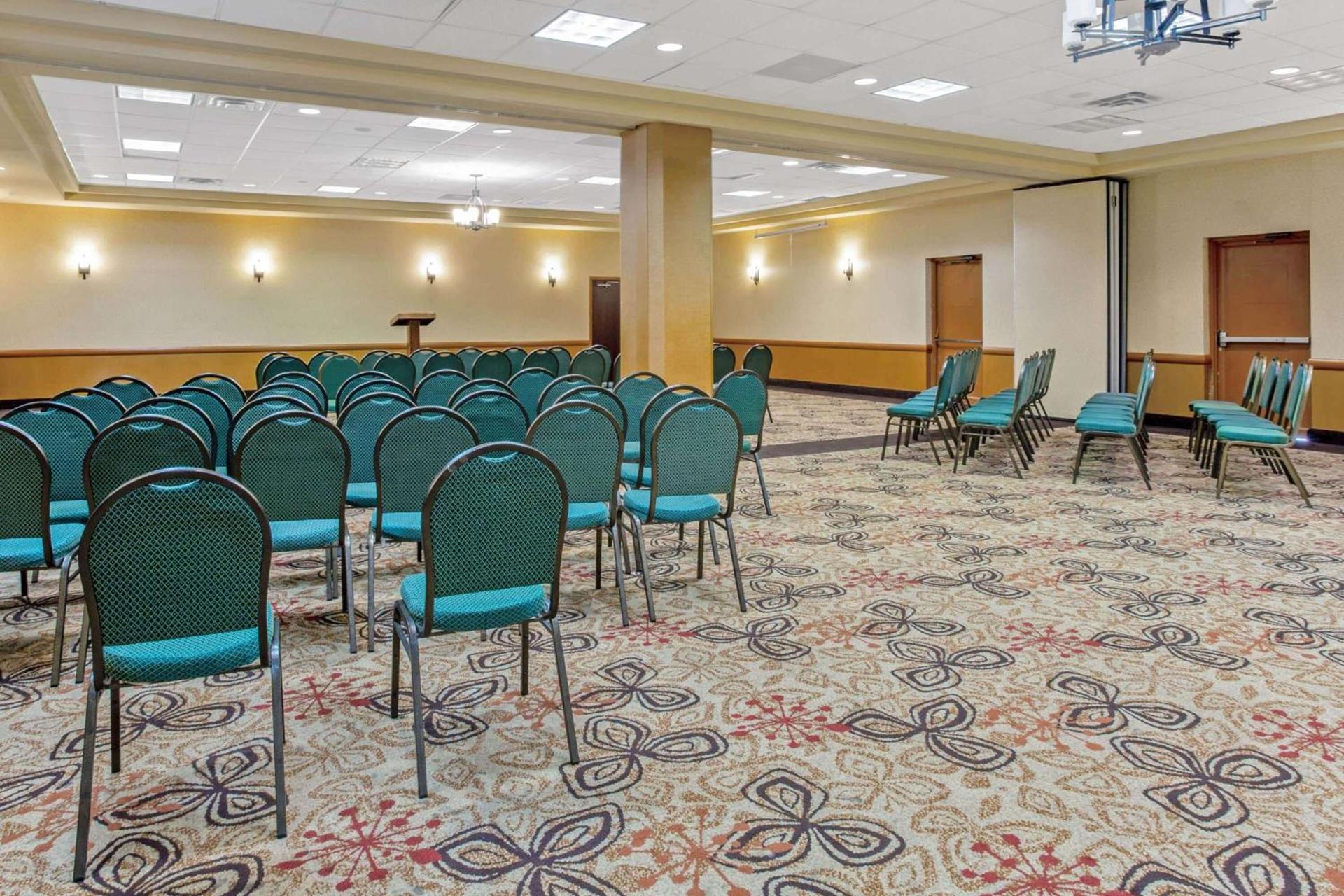 DoubleTree by Hilton Salisbury photo 17