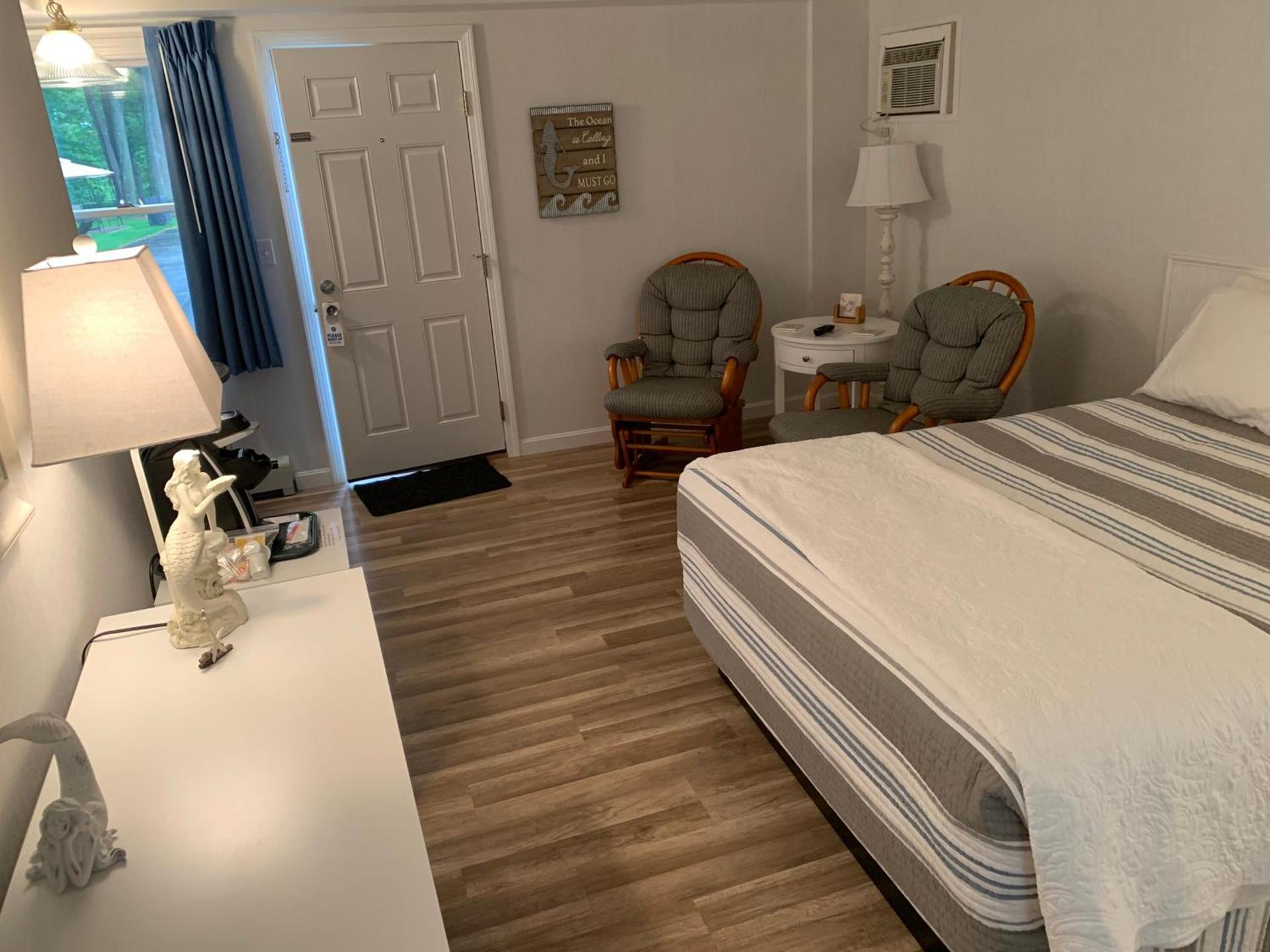 Towne Lyne Motel photo 76