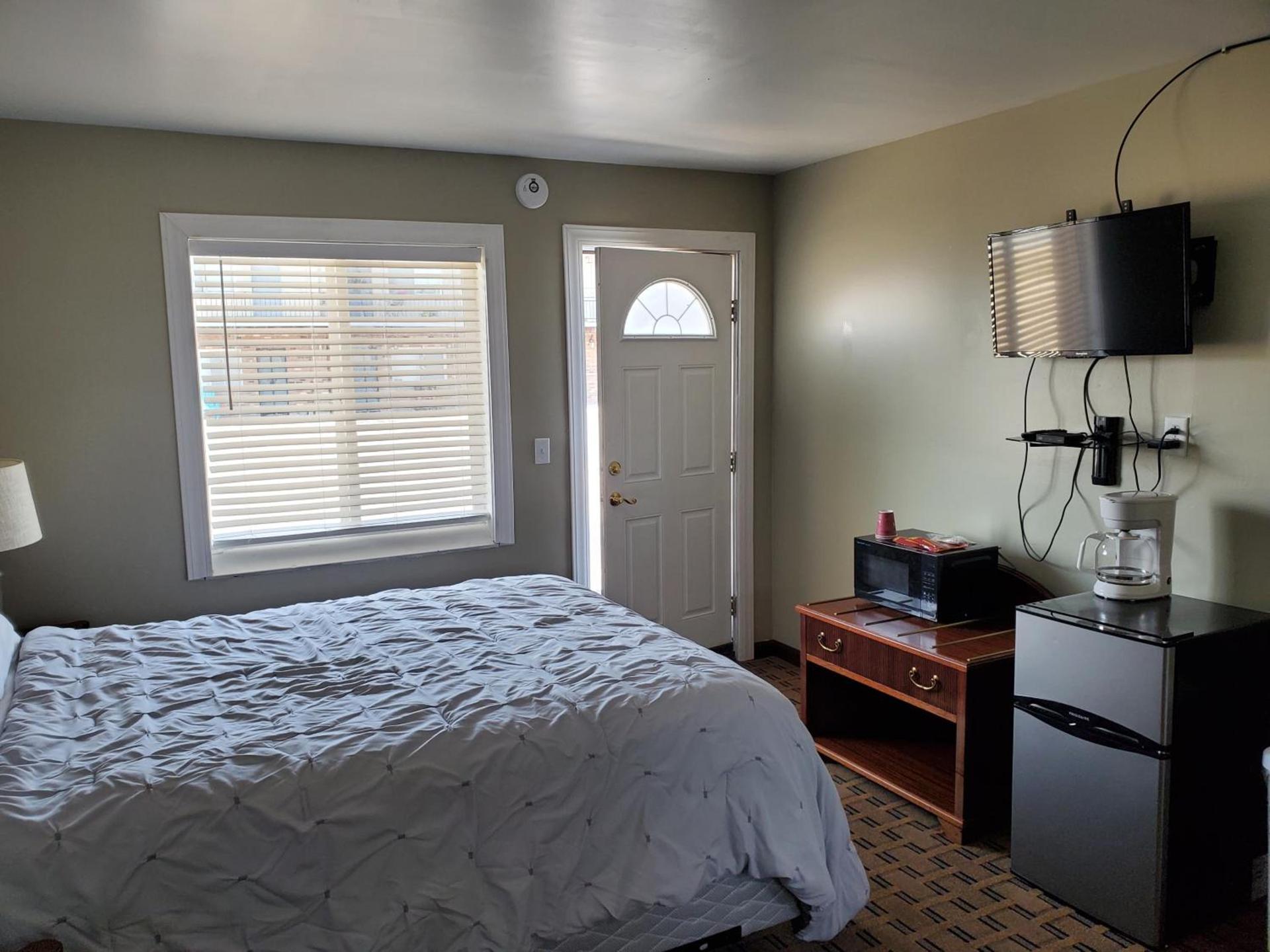 Golden Gate Lodging photo 2
