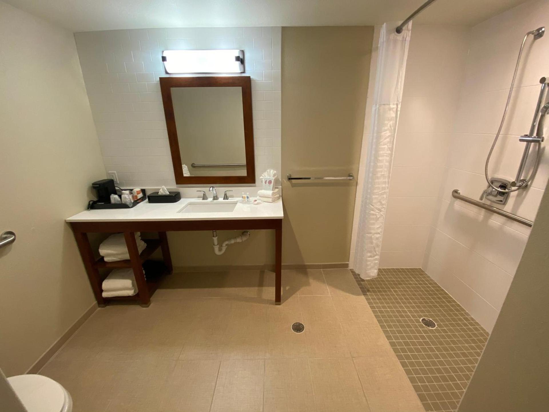 Comfort Suites Midland West photo 23