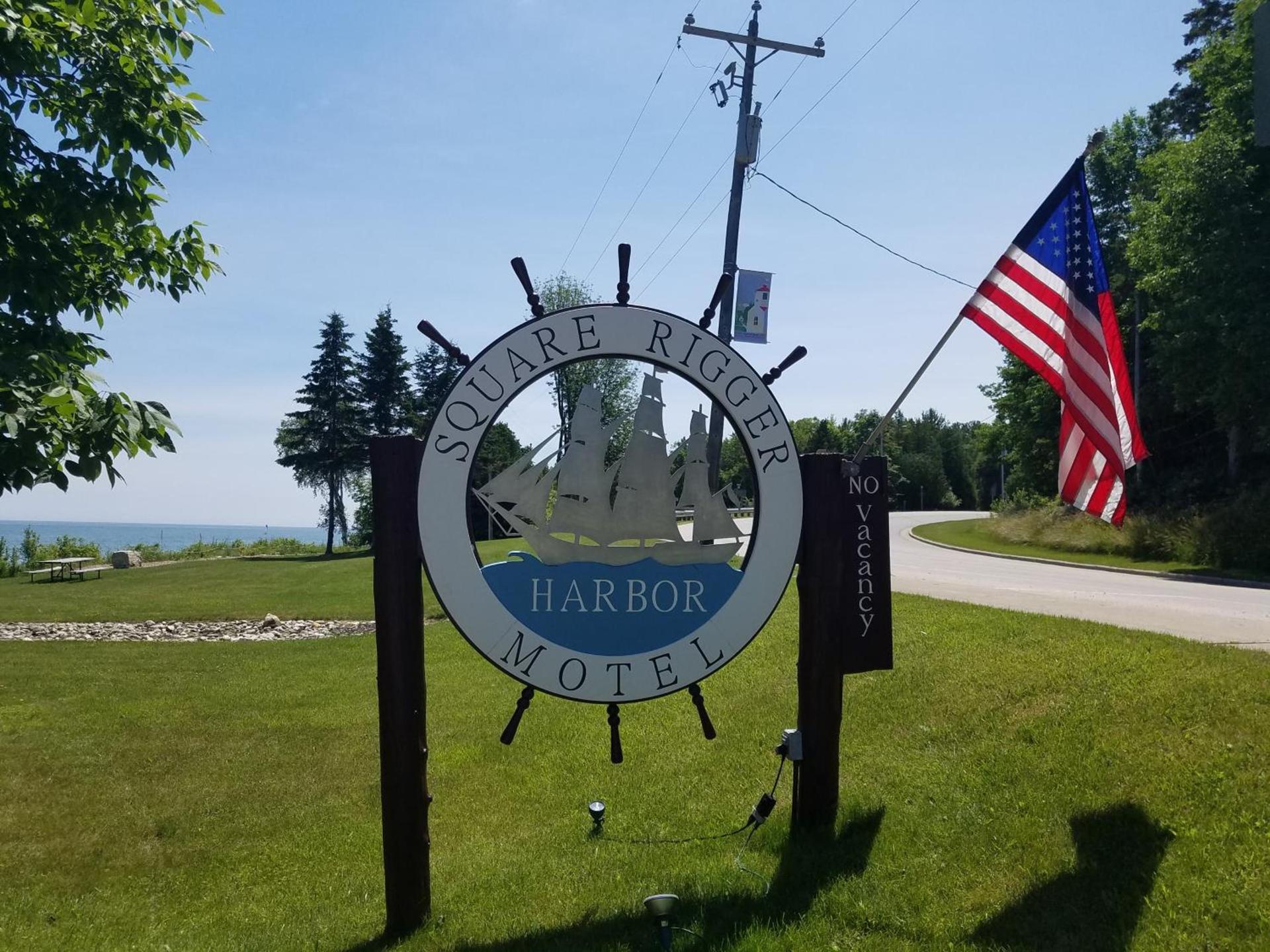 Square Rigger Harbor Motel photo 4