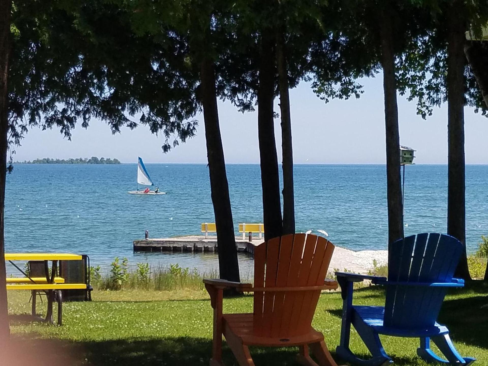 Square Rigger Harbor Motel photo 16