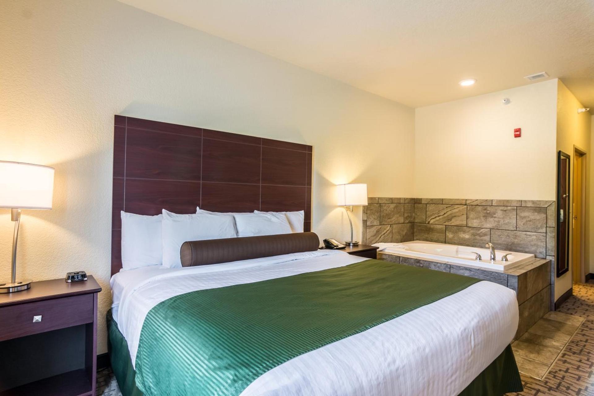 Cobblestone Hotel & Suites - Erie photo 23