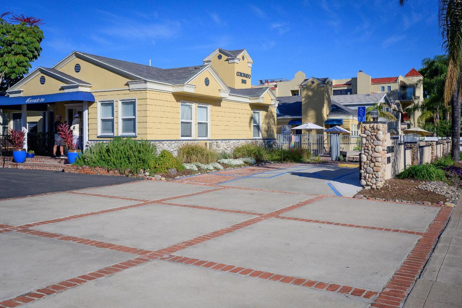 Coronado Inn photo 14