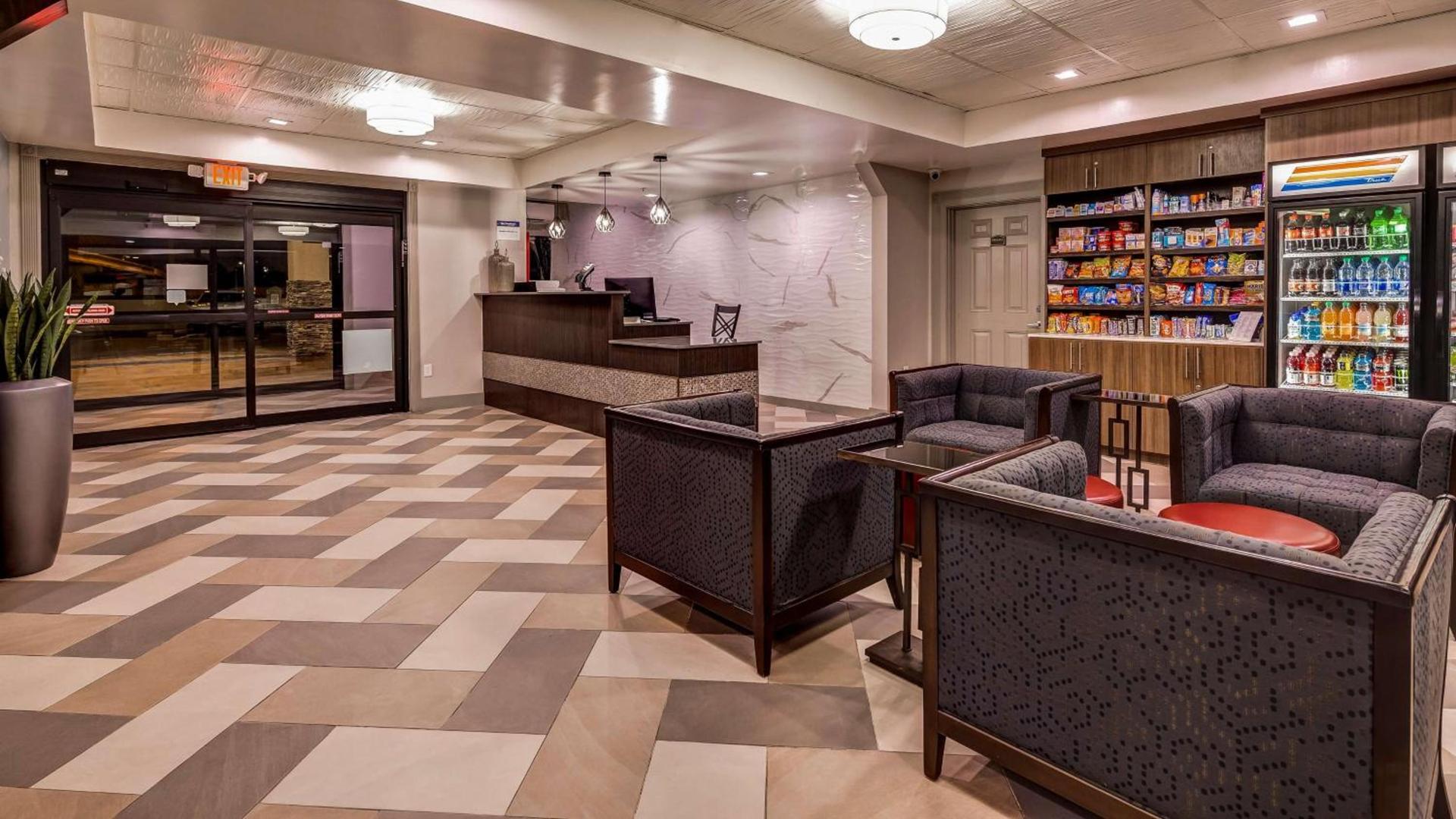 Best Western Plus Heritage Inn & Suites Houston,Pasadena,Deer Park,Channelview photo 2
