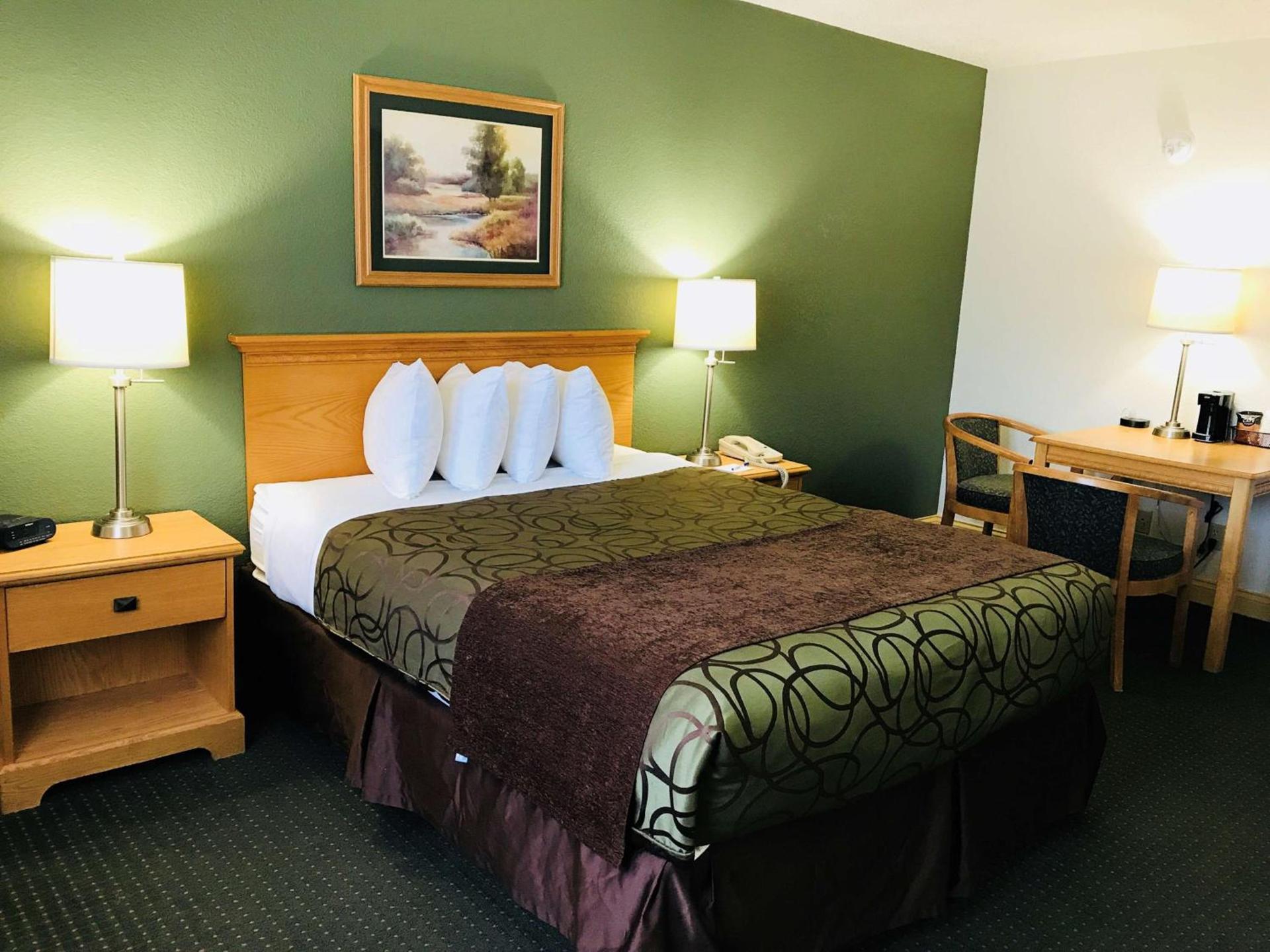 Baymont by Wyndham Robinson photo 29