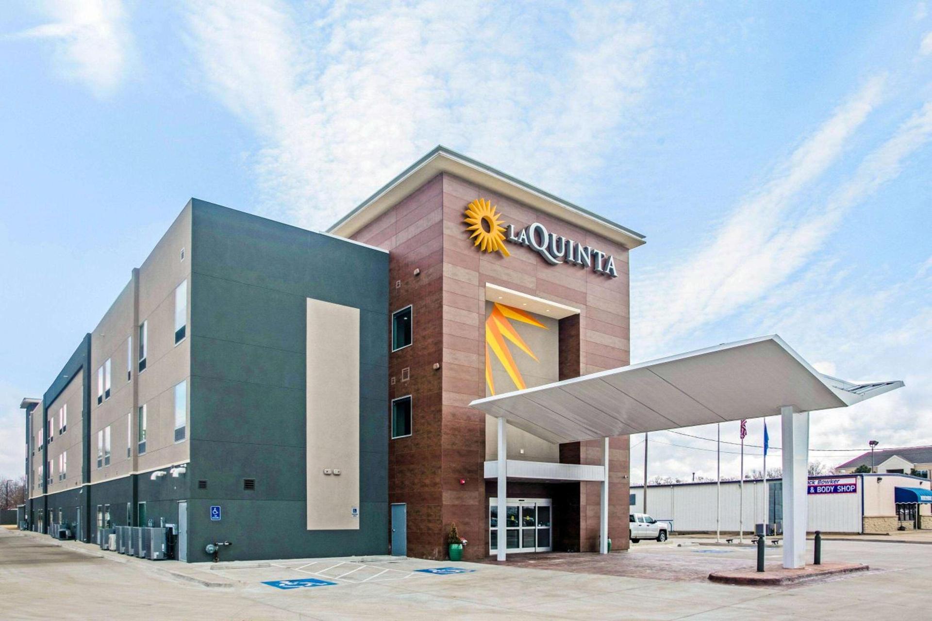 La Quinta by Wyndham Ponca City photo 29