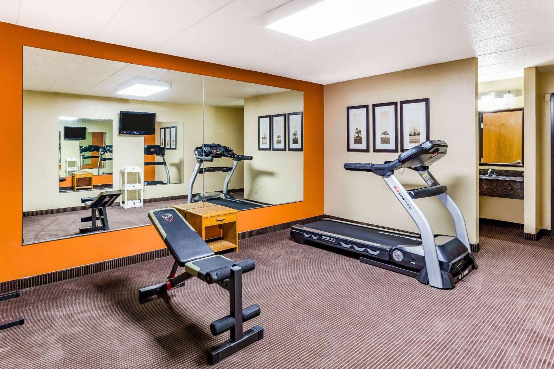AmericInn by Wyndham Menomonie photo 53