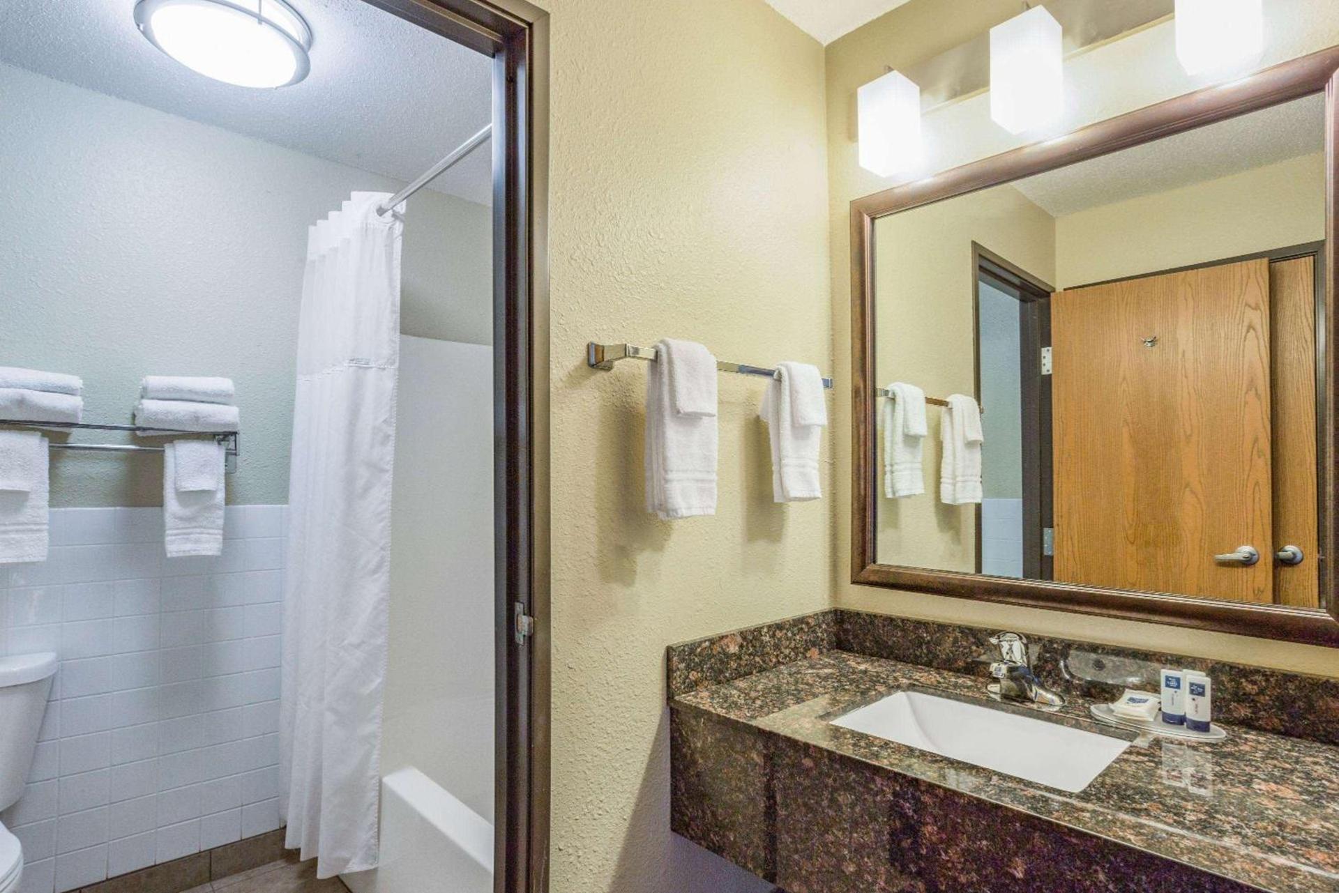 AmericInn by Wyndham Menomonie photo 51