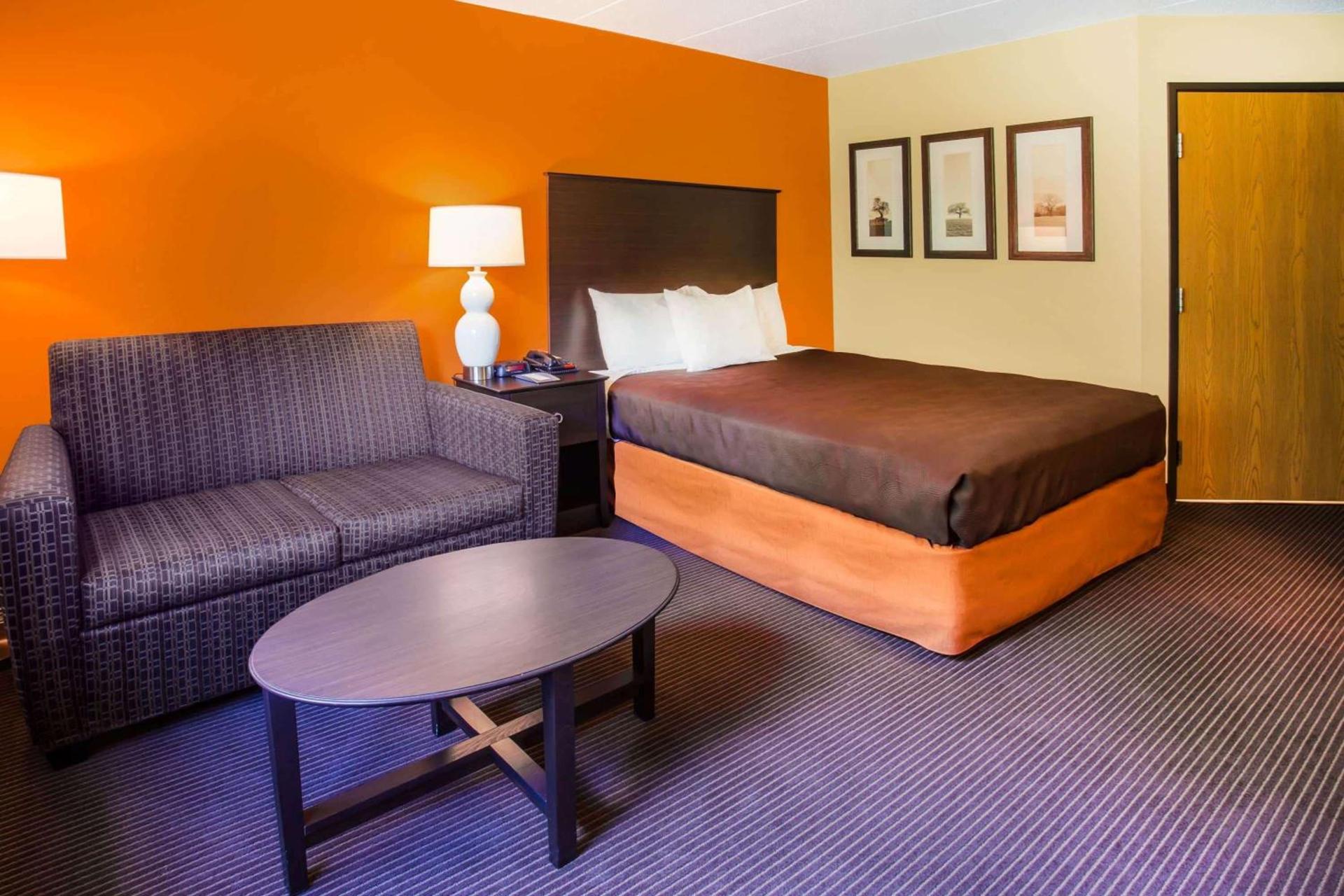 AmericInn by Wyndham Menomonie photo 52