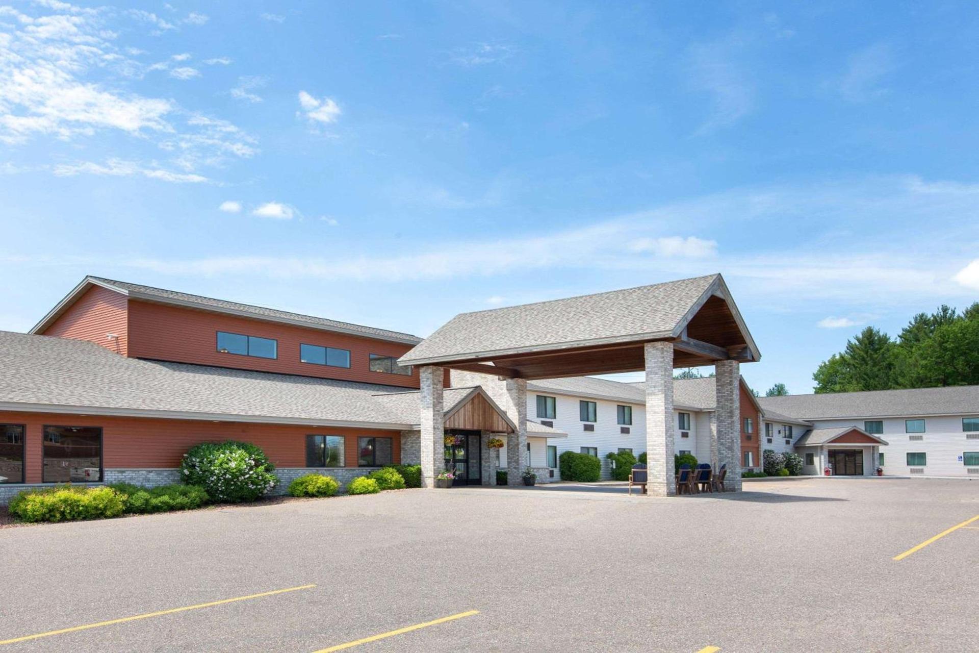 AmericInn by Wyndham Merrill photo 44
