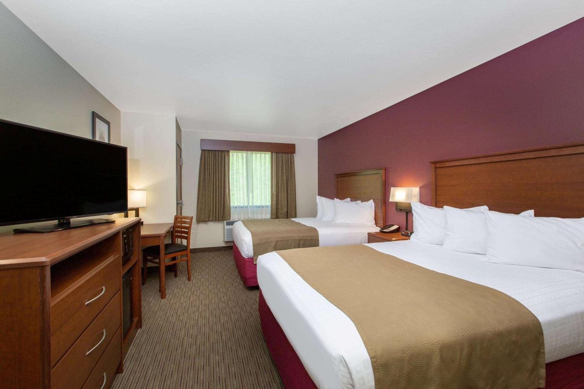 AmericInn by Wyndham Merrill photo 37