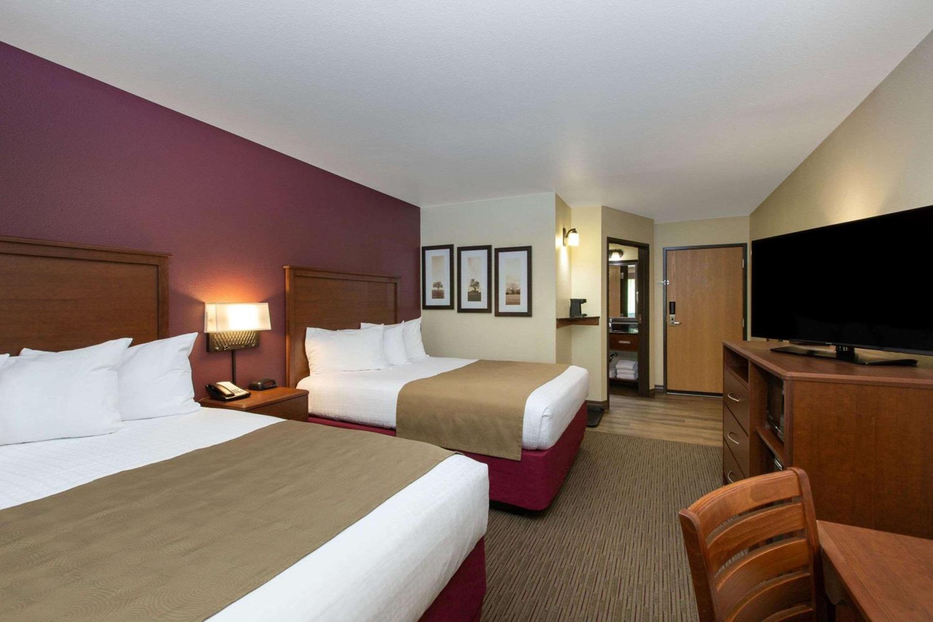 AmericInn by Wyndham Merrill photo 34