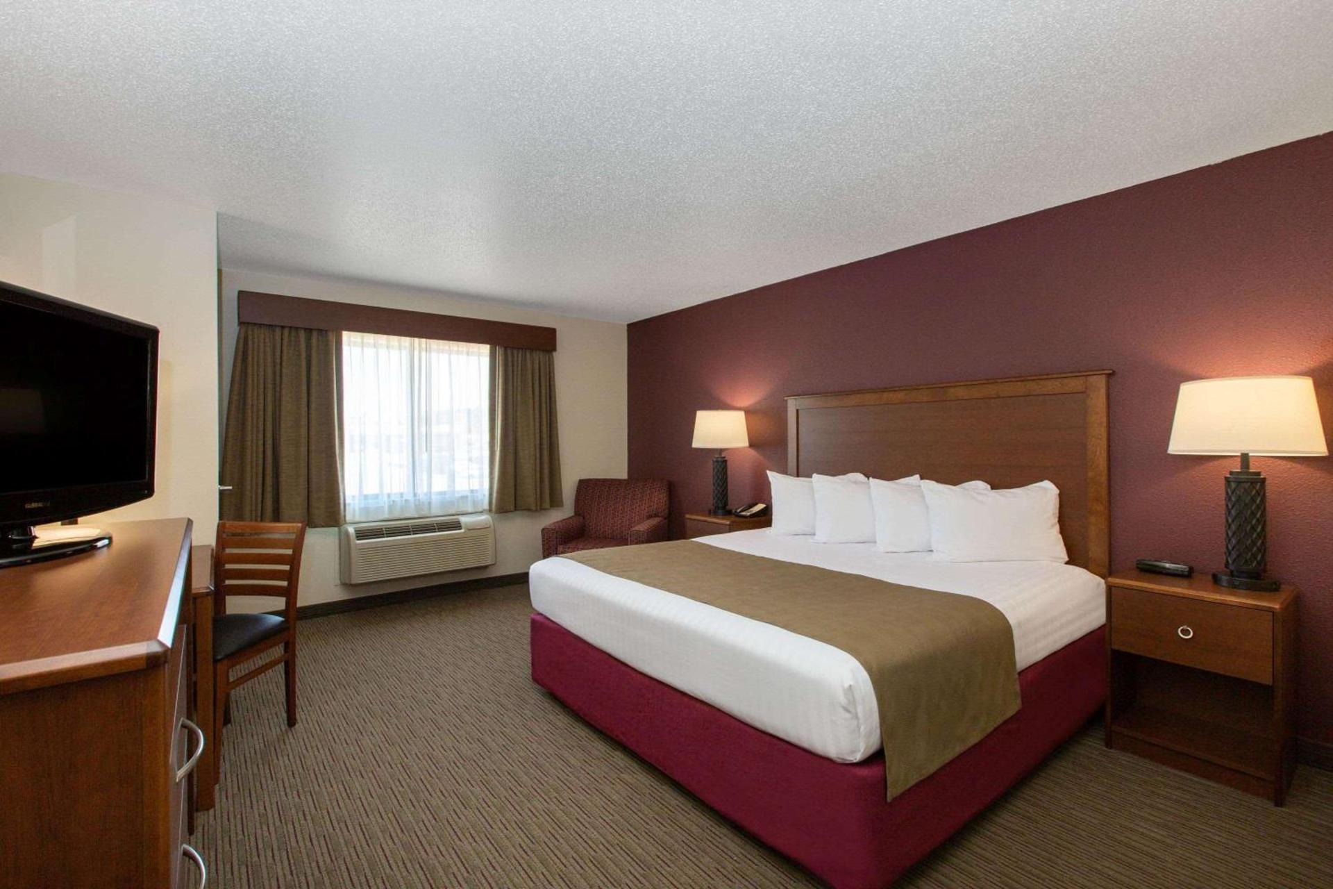 AmericInn by Wyndham Merrill photo 31
