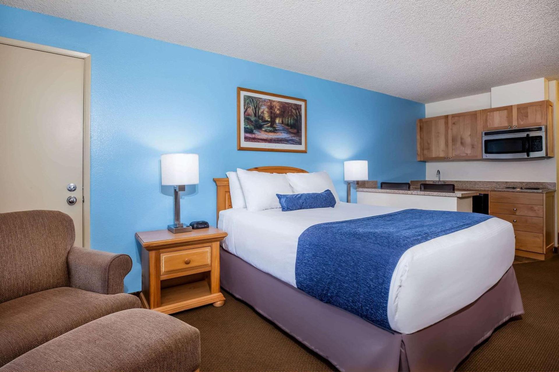 Baymont by Wyndham Yakima Riverfront photo 43