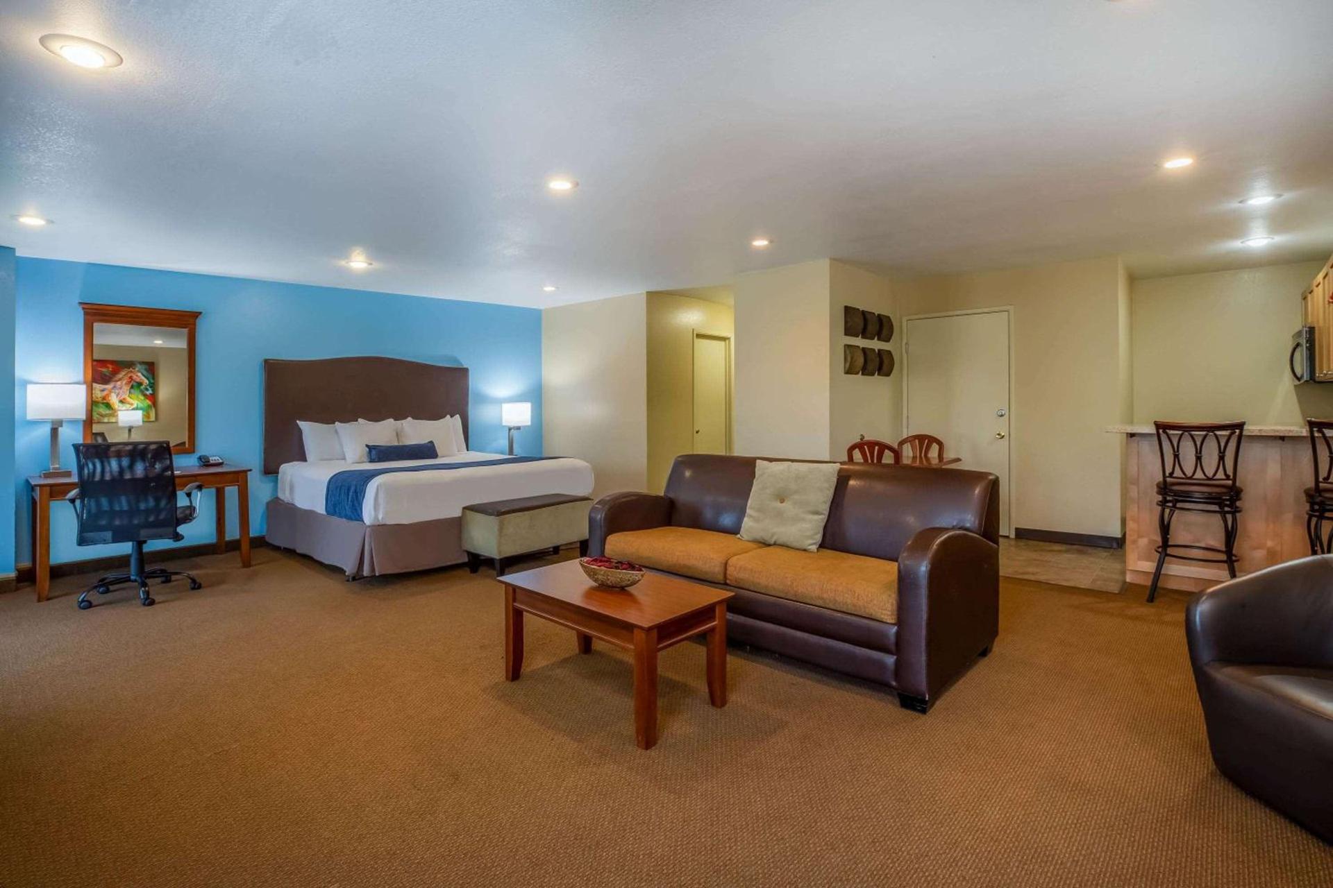 Baymont by Wyndham Yakima Riverfront photo 45