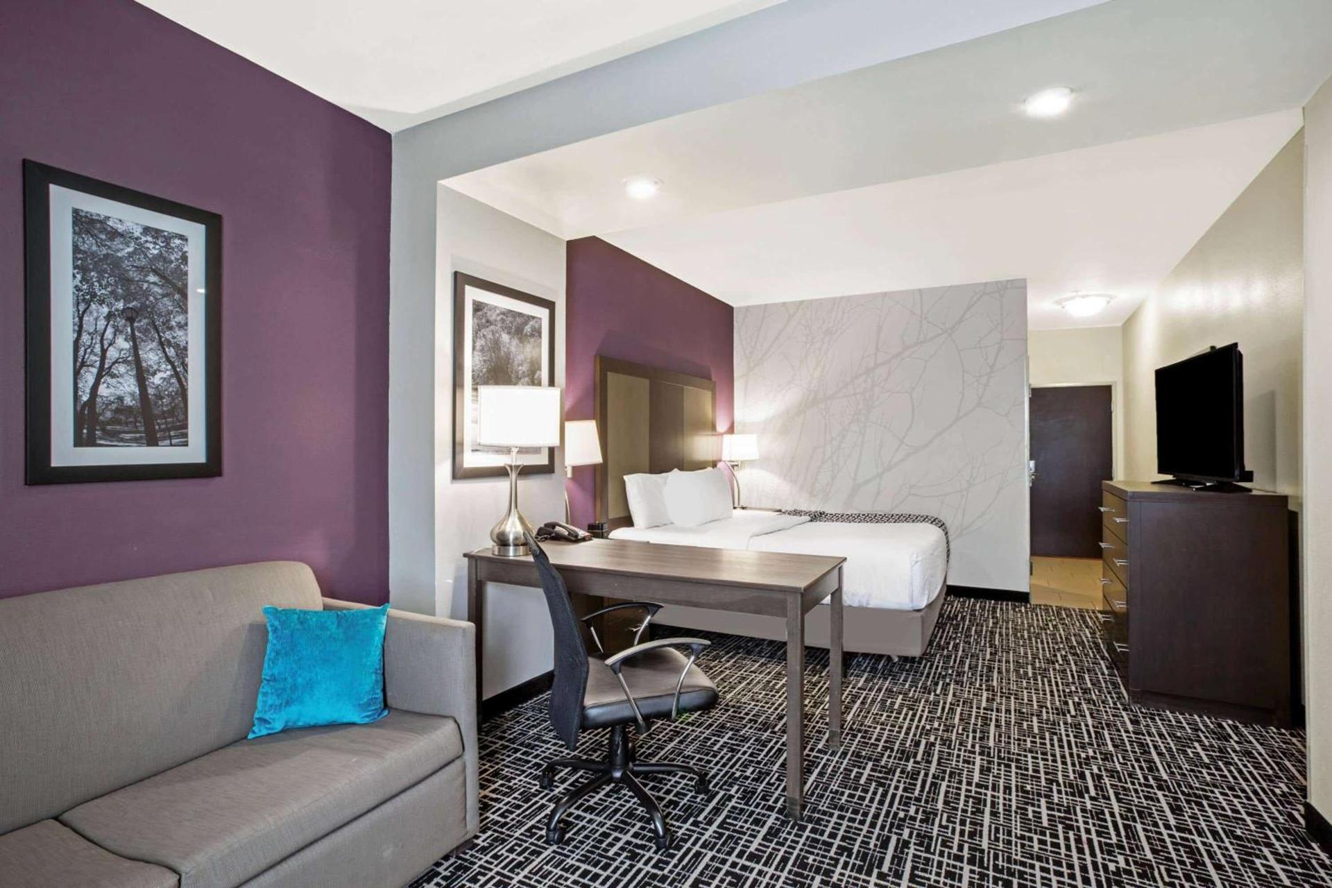 La Quinta by Wyndham York photo 25