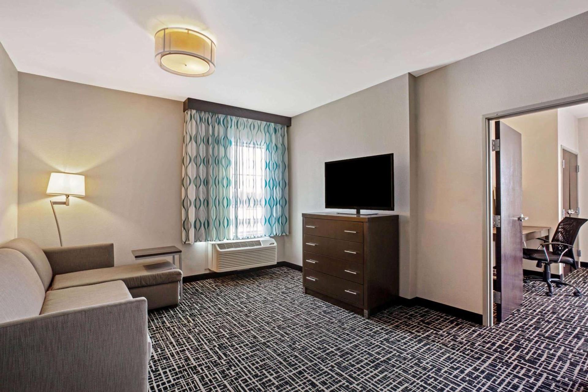La Quinta by Wyndham York photo 26
