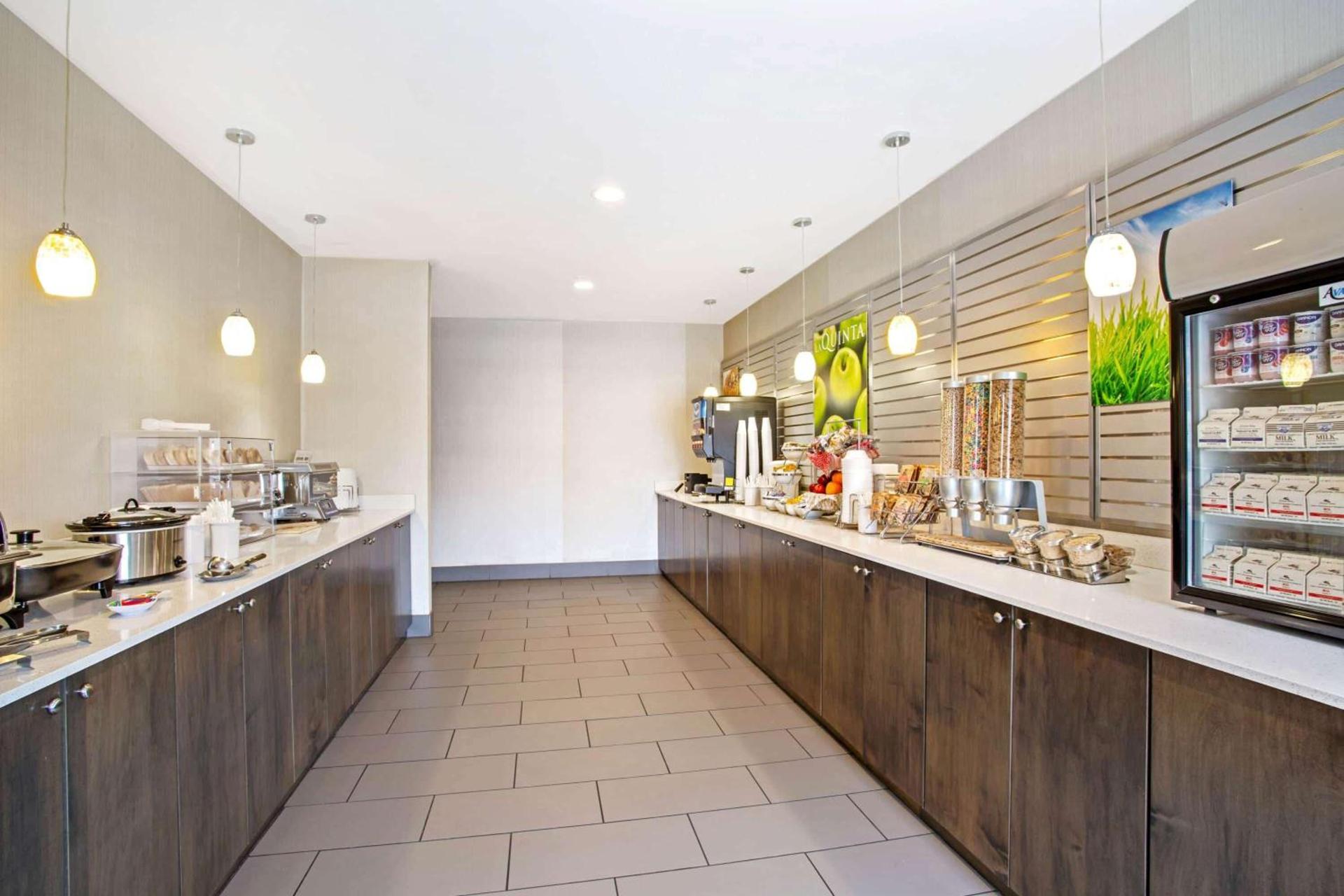 La Quinta by Wyndham York photo 33