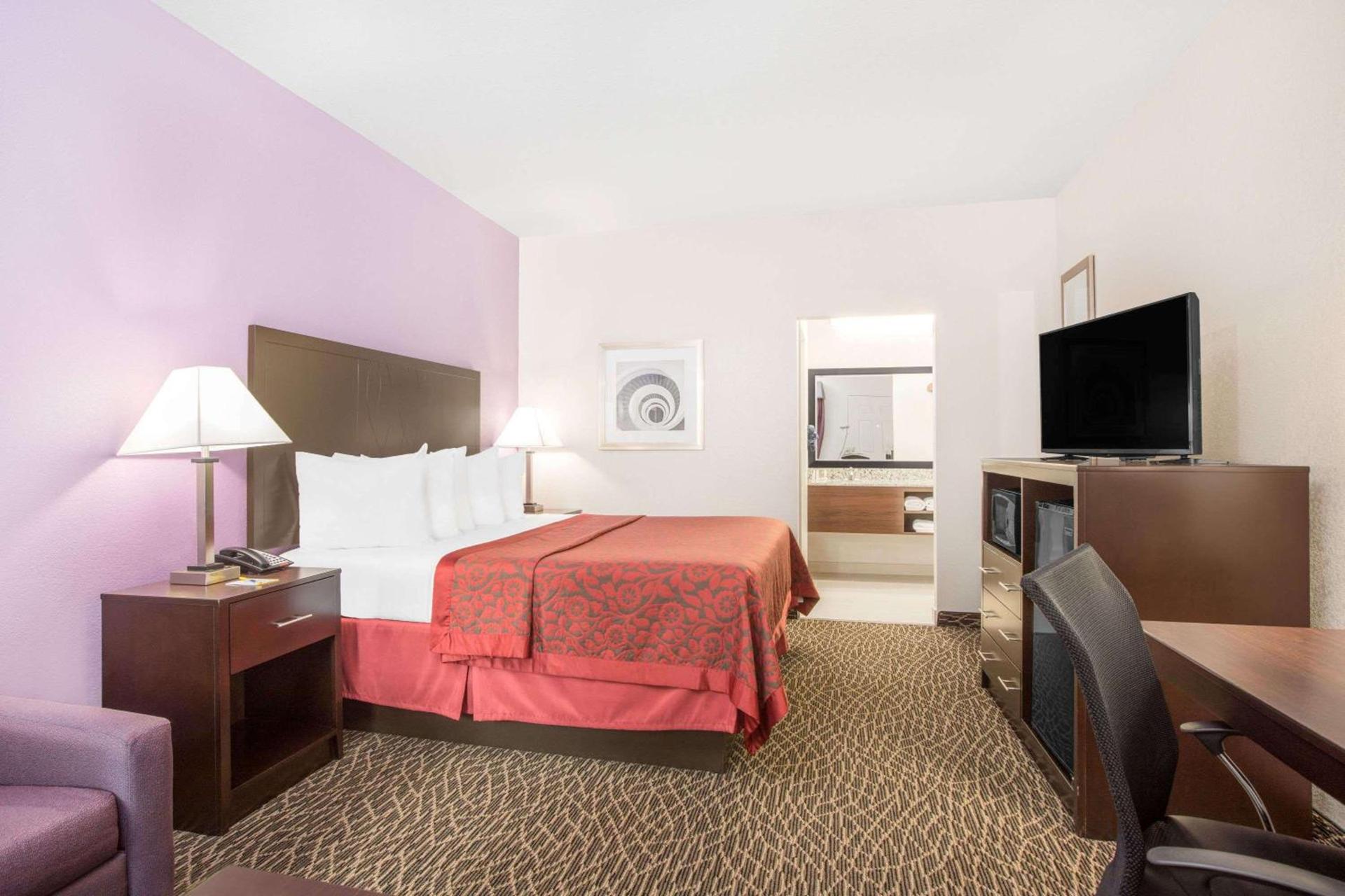 Econo Lodge photo 30