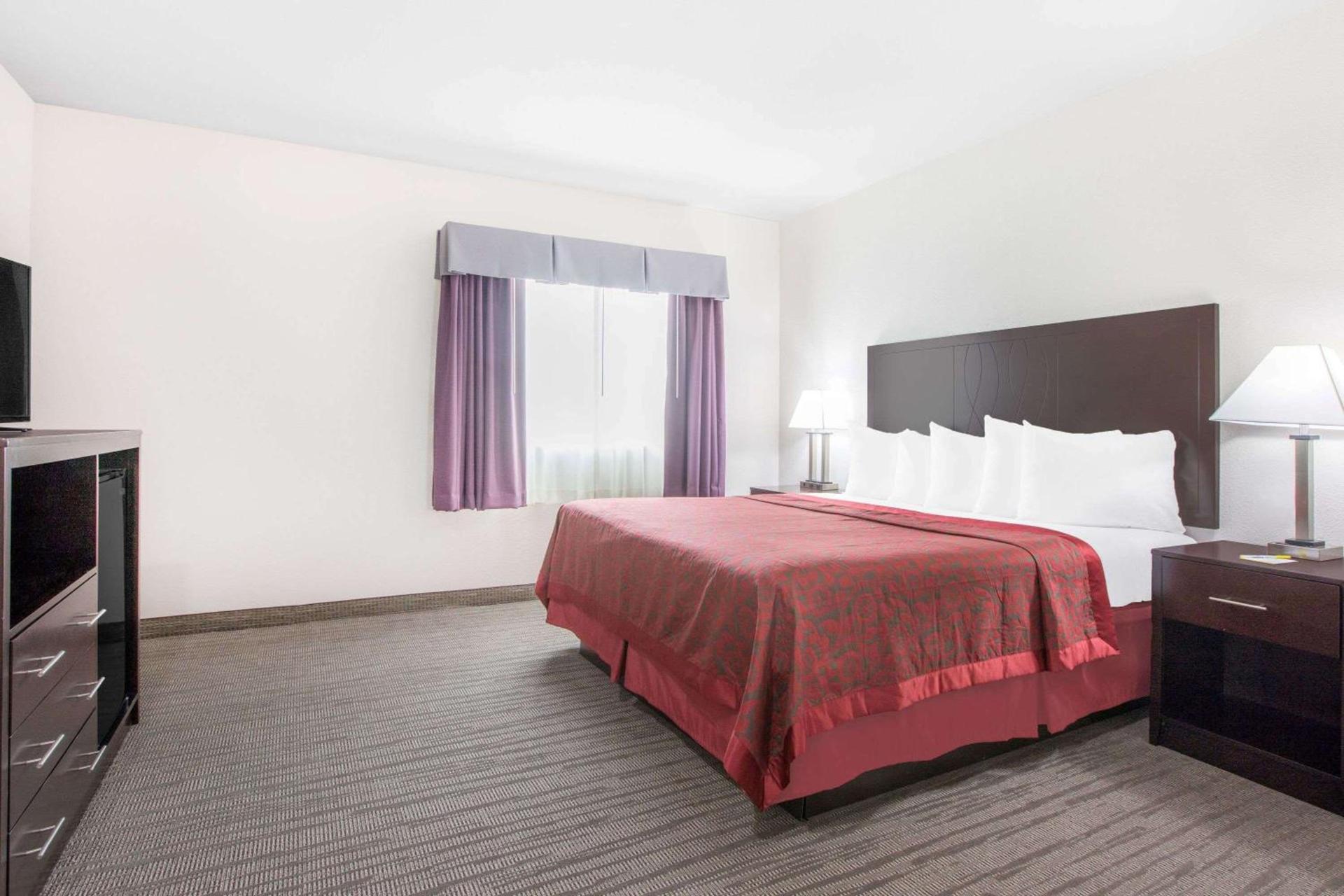 Econo Lodge photo 32