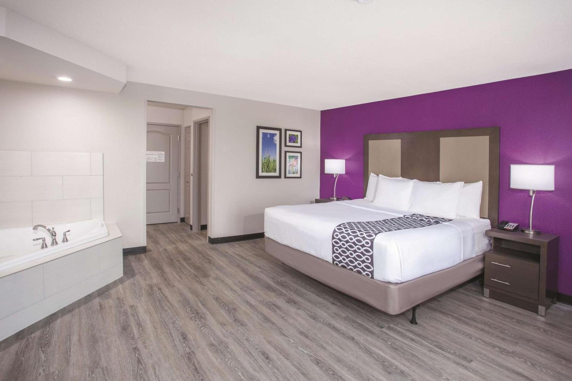 La Quinta by Wyndham Effingham photo 32
