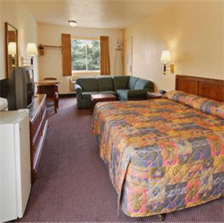 Belmont Inn and Suites photo 7