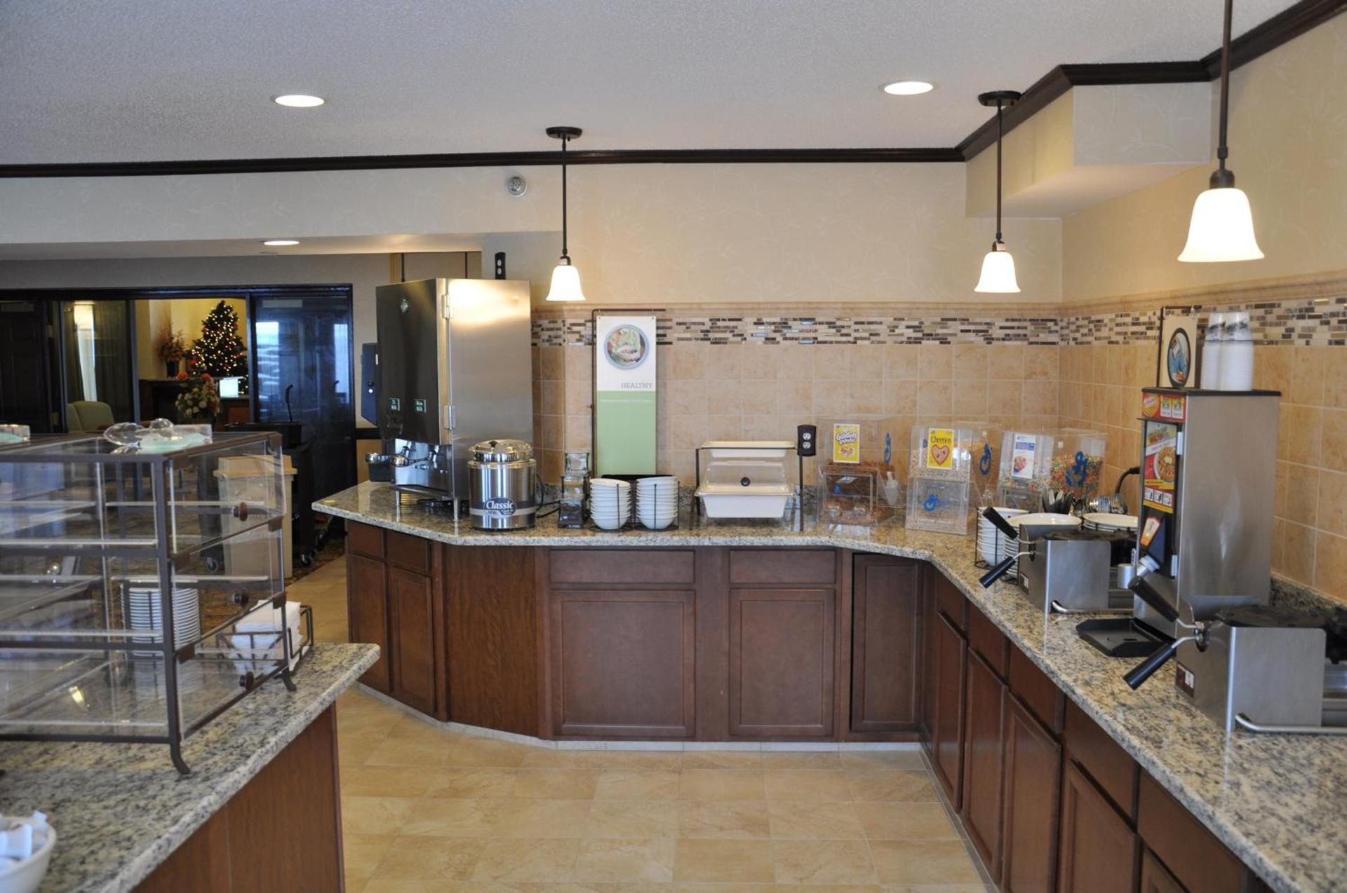 Country Inn & Suites by Radisson, Near The National Sports Center, Coon Rapids, MN photo 26