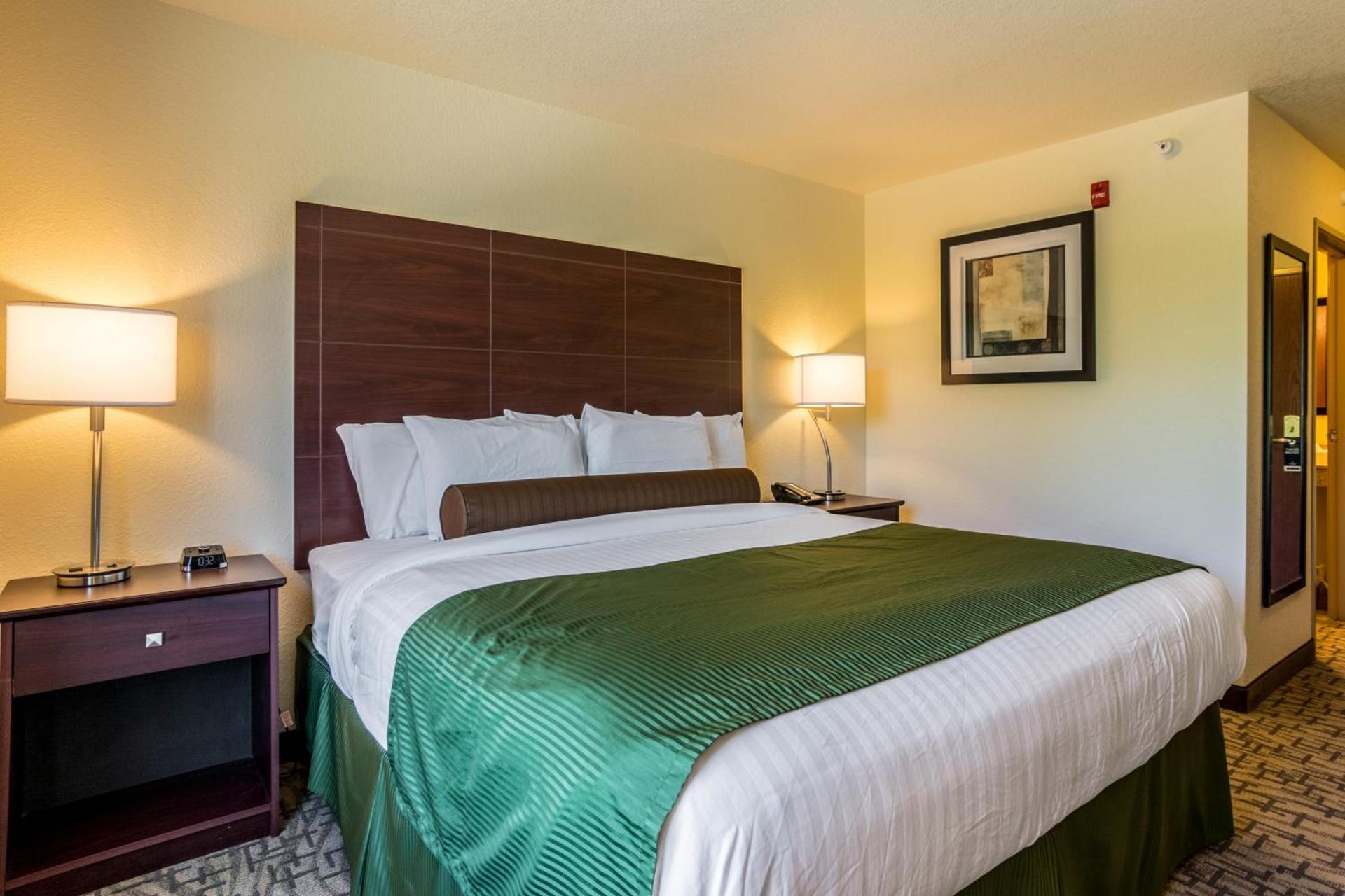 Cobblestone Hotel & Suites - Erie photo 14