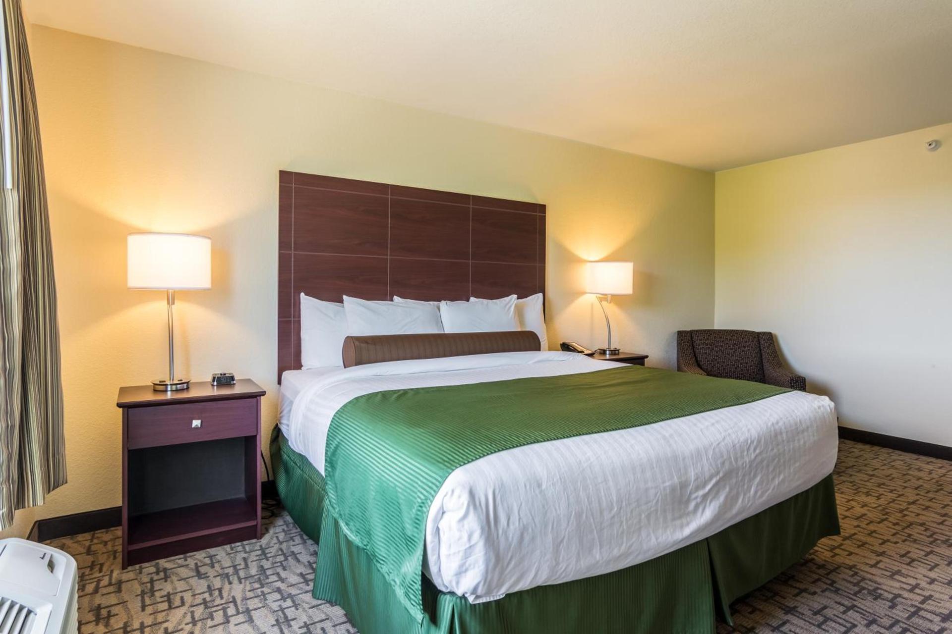 Cobblestone Hotel & Suites - Erie photo 8