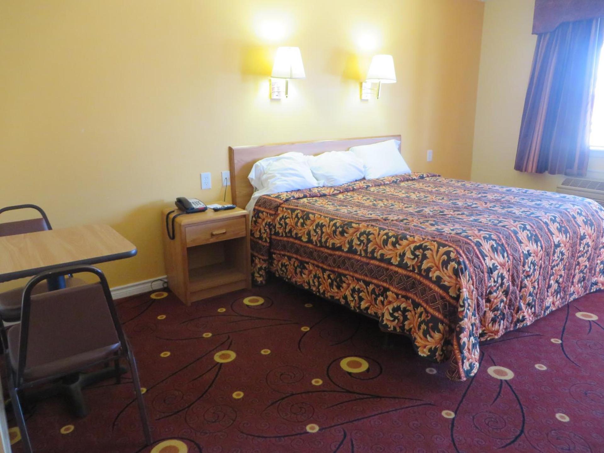 Americas Best Value Inn Weatherford photo 22