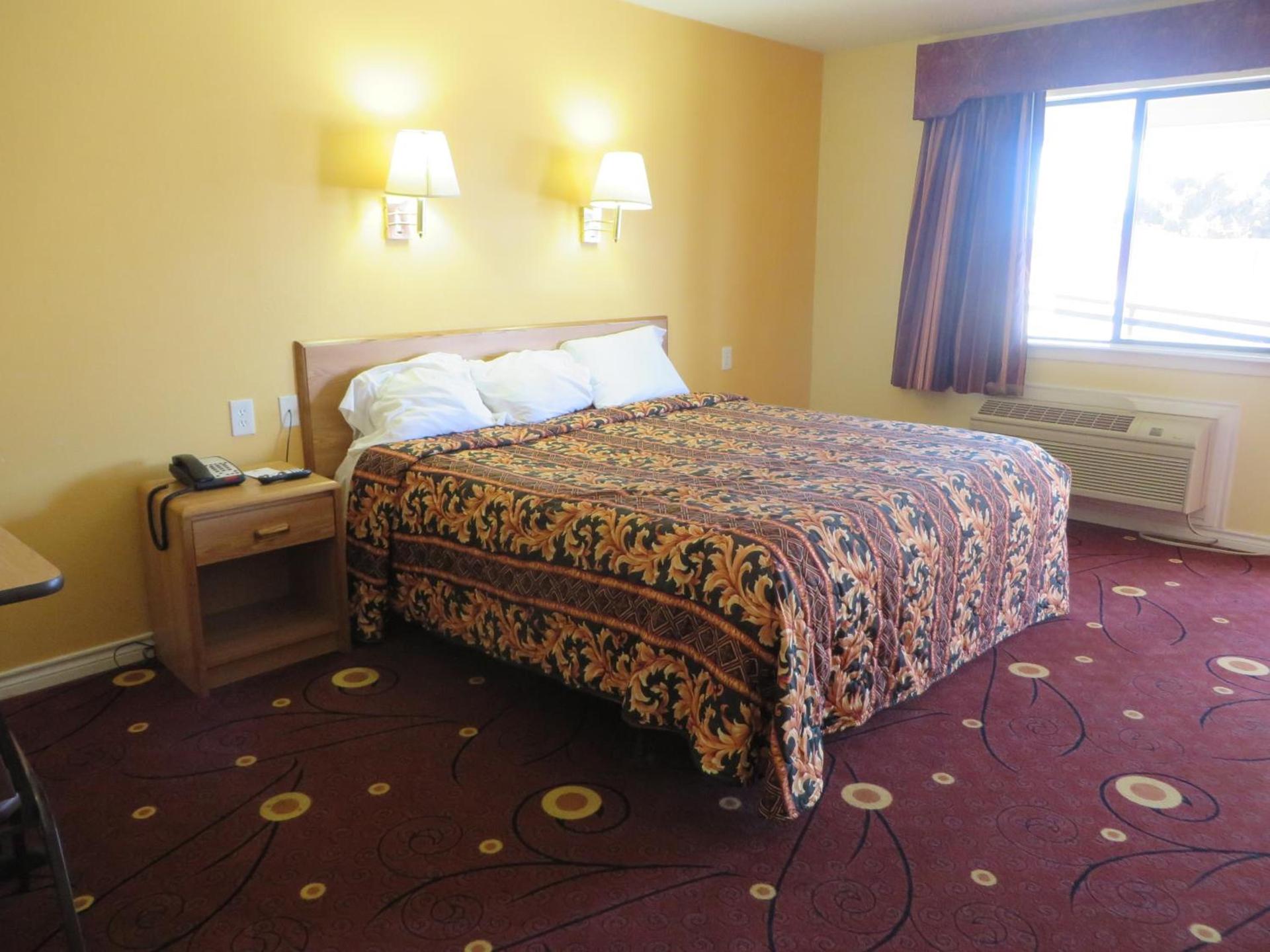 Americas Best Value Inn Weatherford photo 20