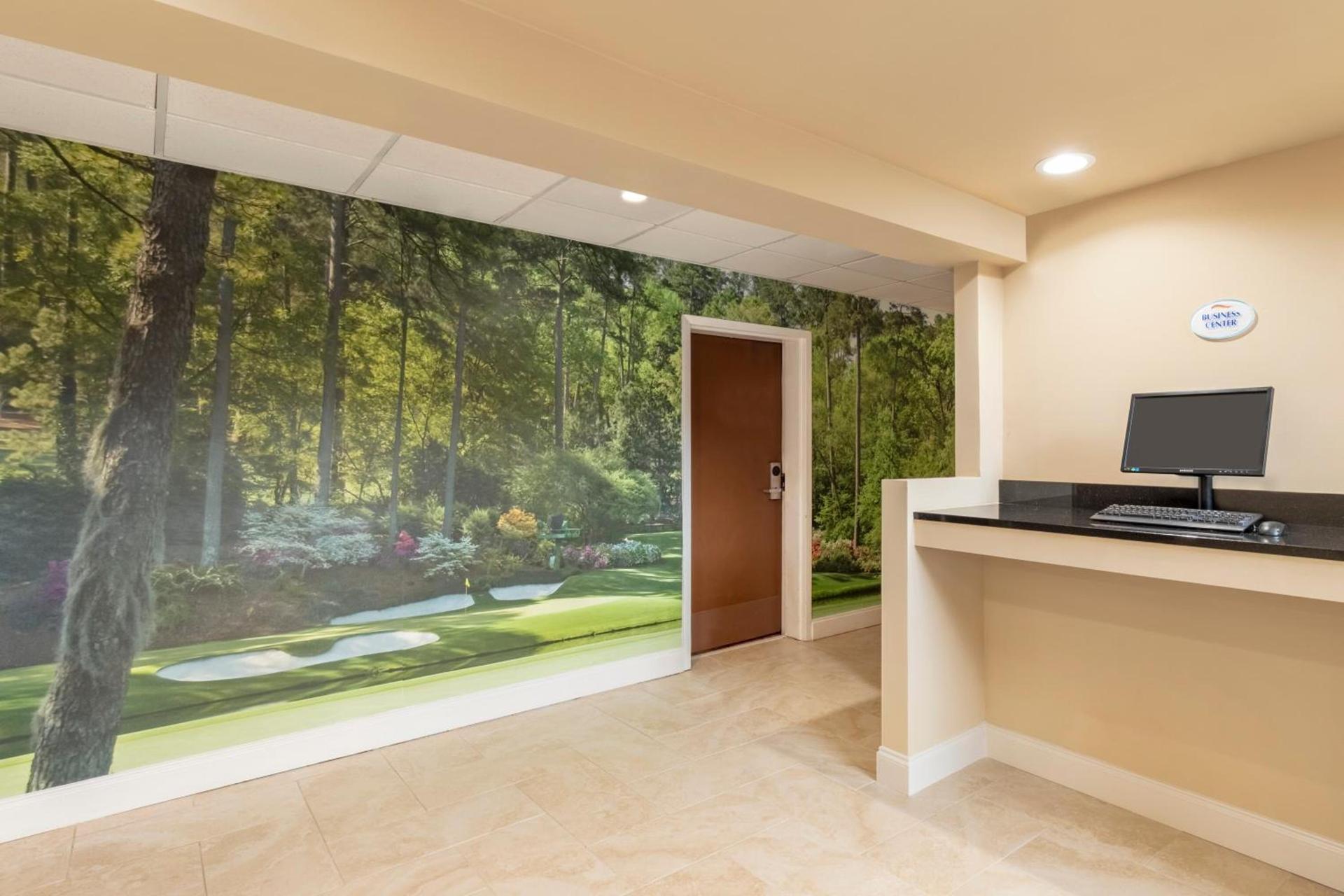 Garner Hotel Augusta West by IHG photo 66