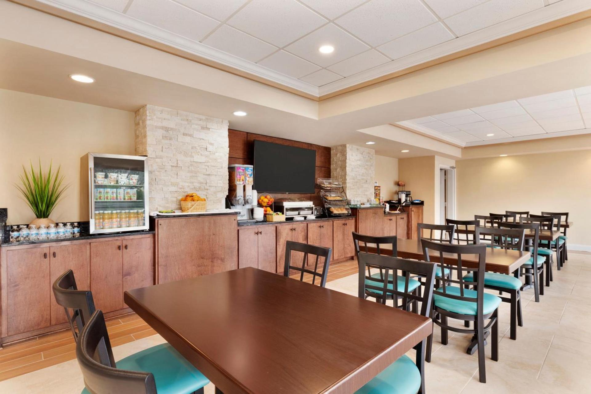 Garner Hotel Augusta West by IHG photo 24