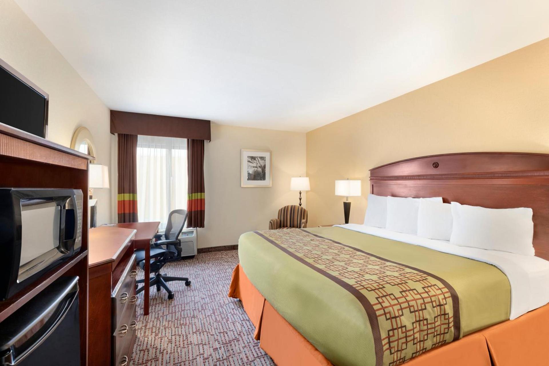 Garner Hotel Augusta West by IHG photo 45