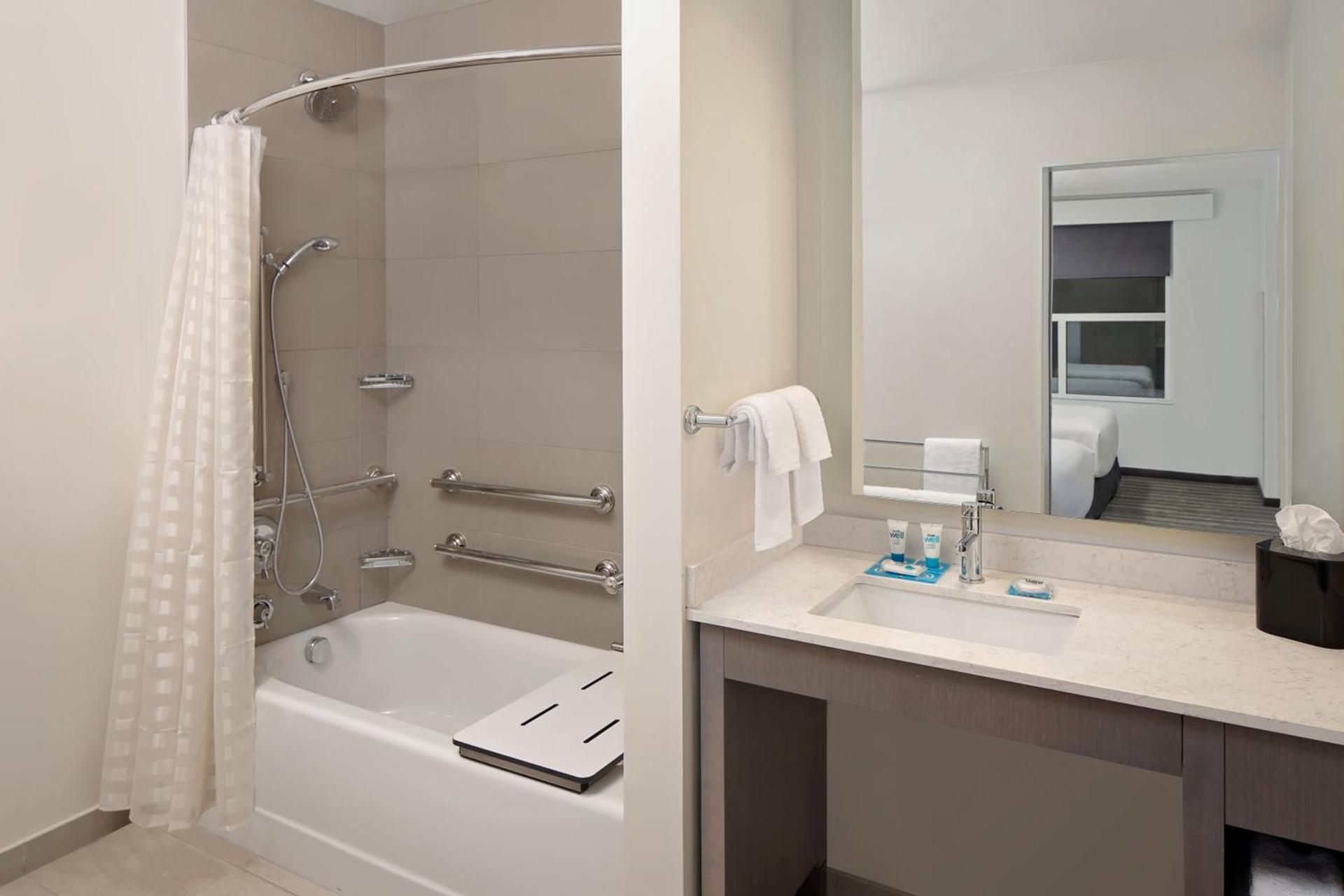 Hyatt House Irvine/John Wayne Airport photo 17