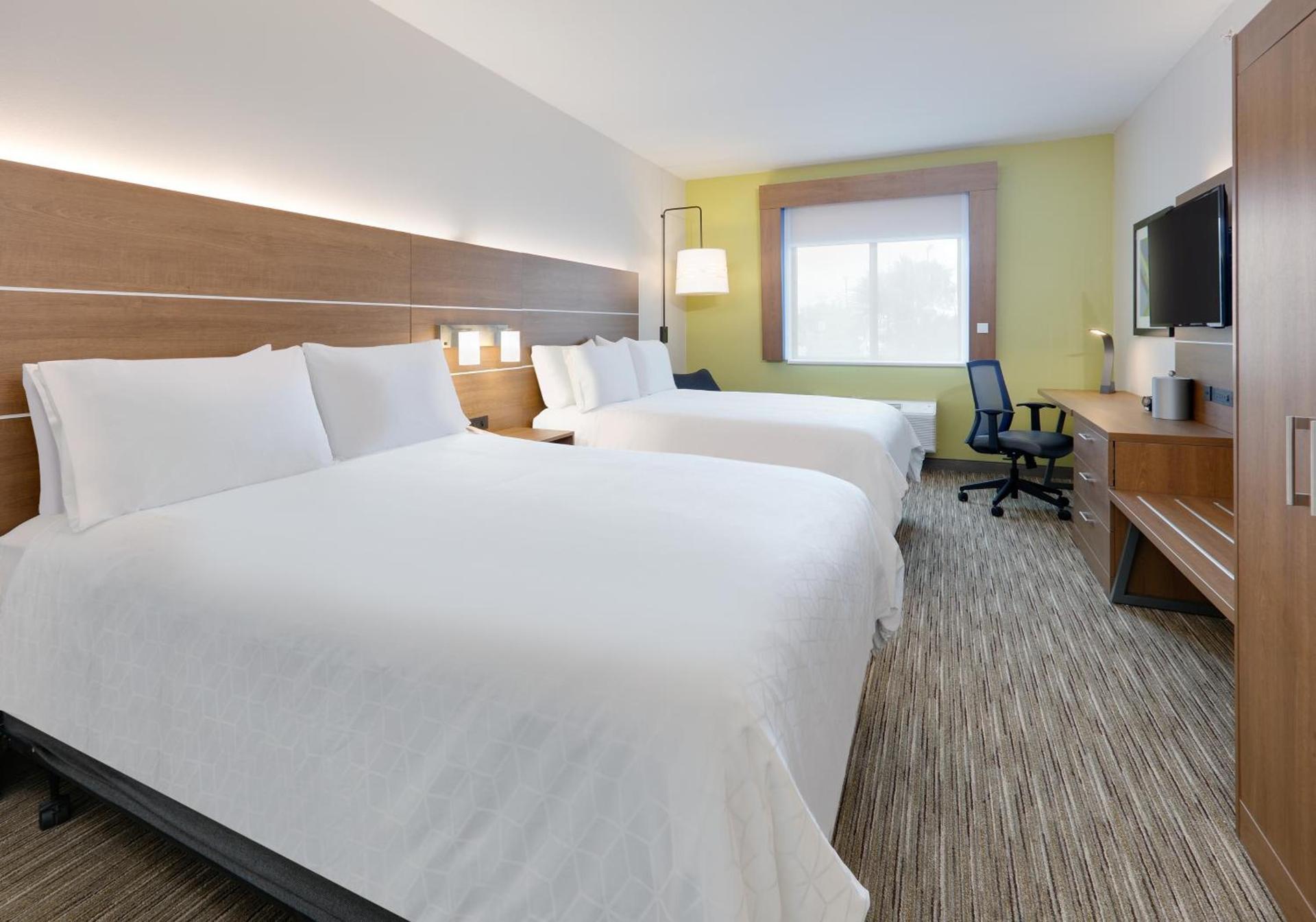Holiday Inn Express & Suites San Antonio NW near SeaWorld by IHG photo 5