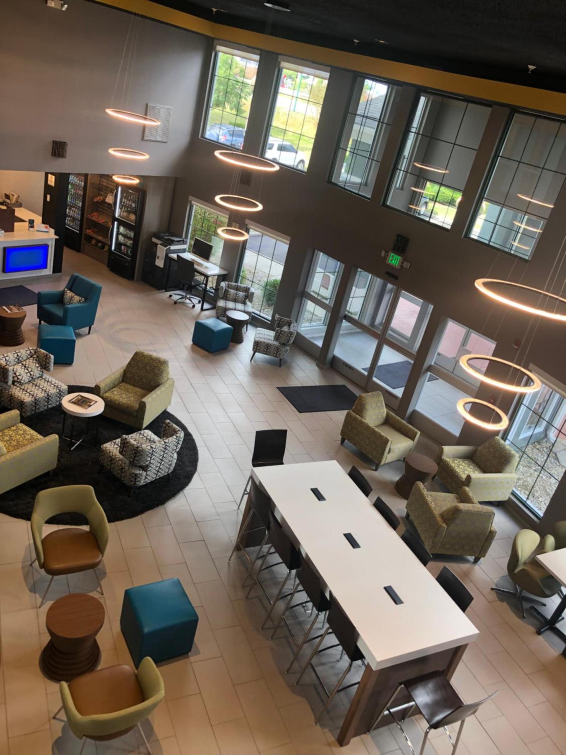 Clarion Pointe Indianapolis Airport photo 46
